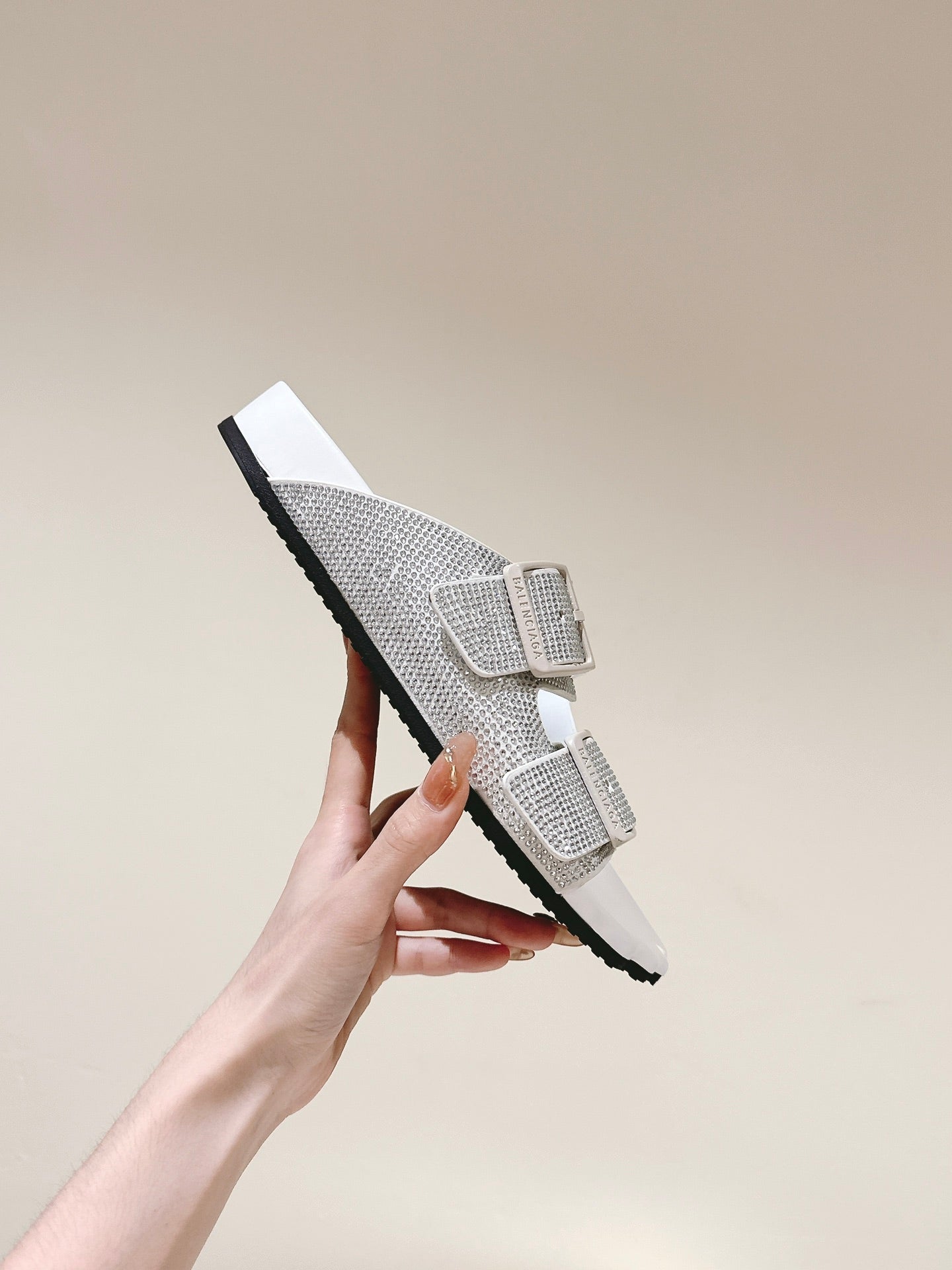 BIRKENSTOCK SLIPPERS ATTACHED RHINESTONES IN WHITE CALFSKIN - 35