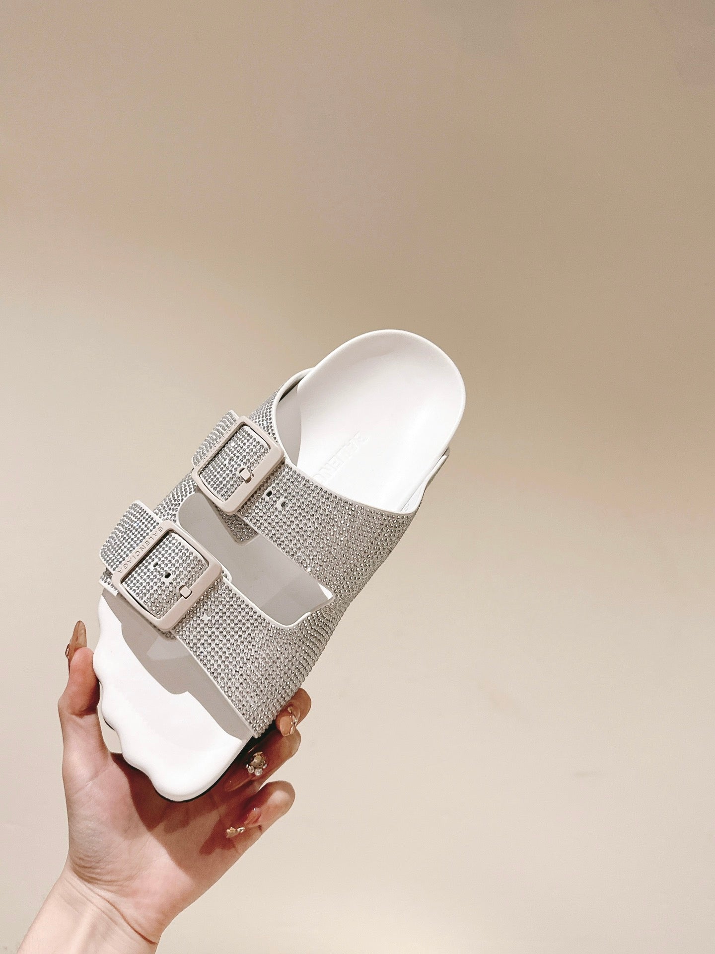 BIRKENSTOCK SLIPPERS ATTACHED RHINESTONES IN WHITE CALFSKIN - 35
