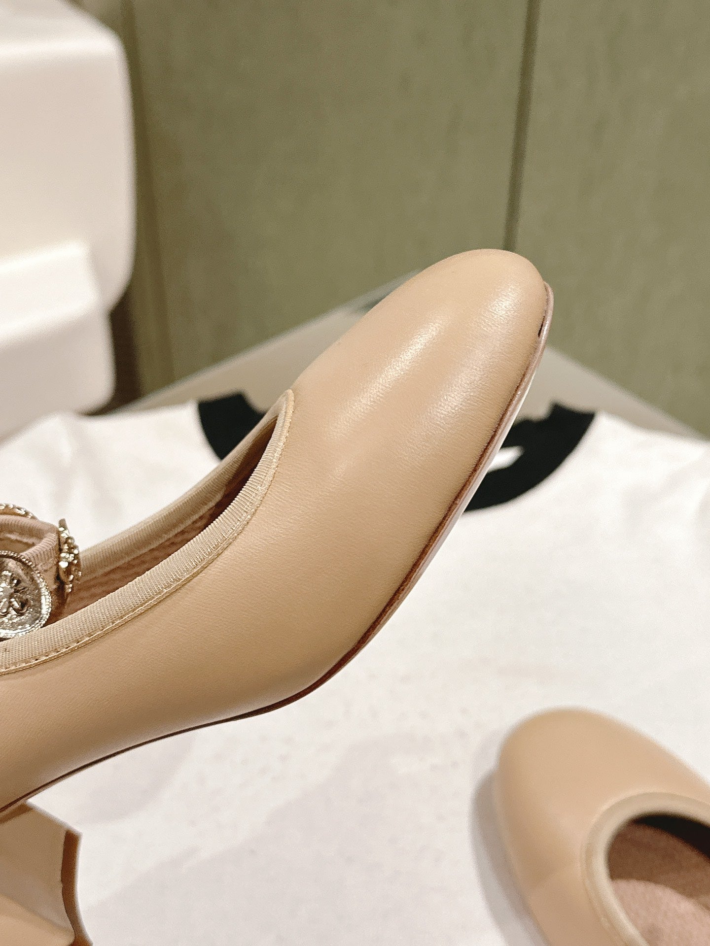 CC HIGH MARY JANE ALMOND BEIGE LAMBSKIN - 35