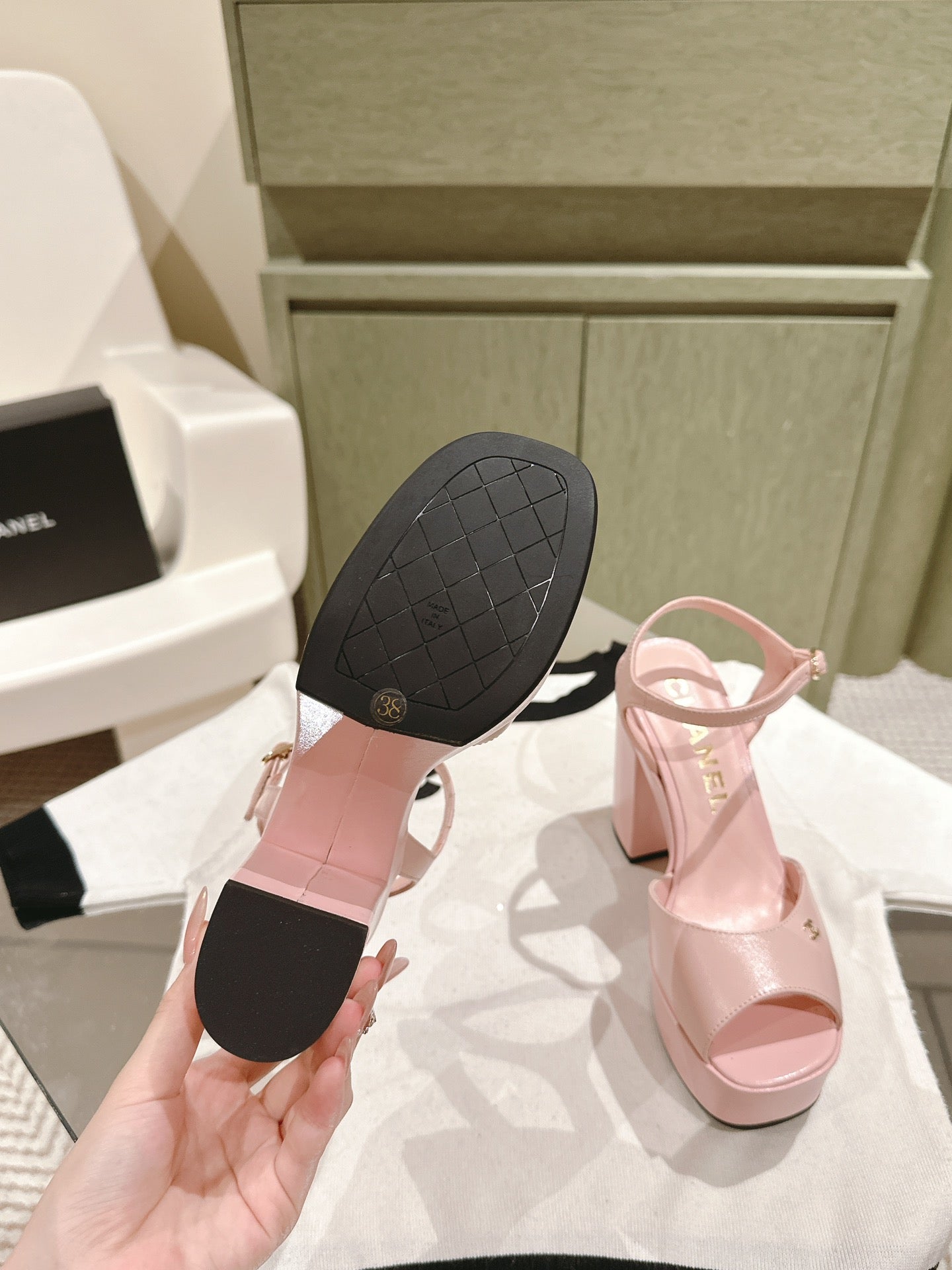 CC HIGH SANDAL LIGHT PINK CALFSKIN - 35
