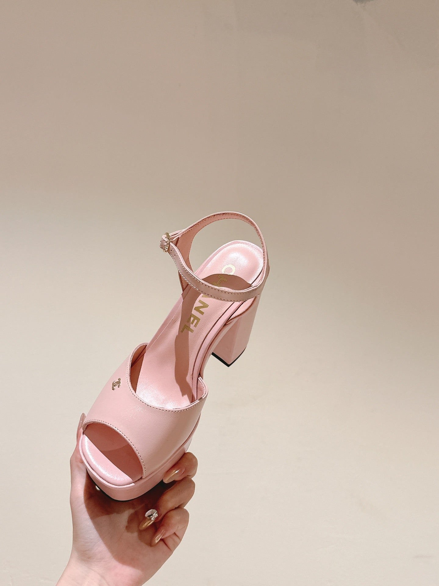 CC HIGH SANDAL LIGHT PINK CALFSKIN - 35