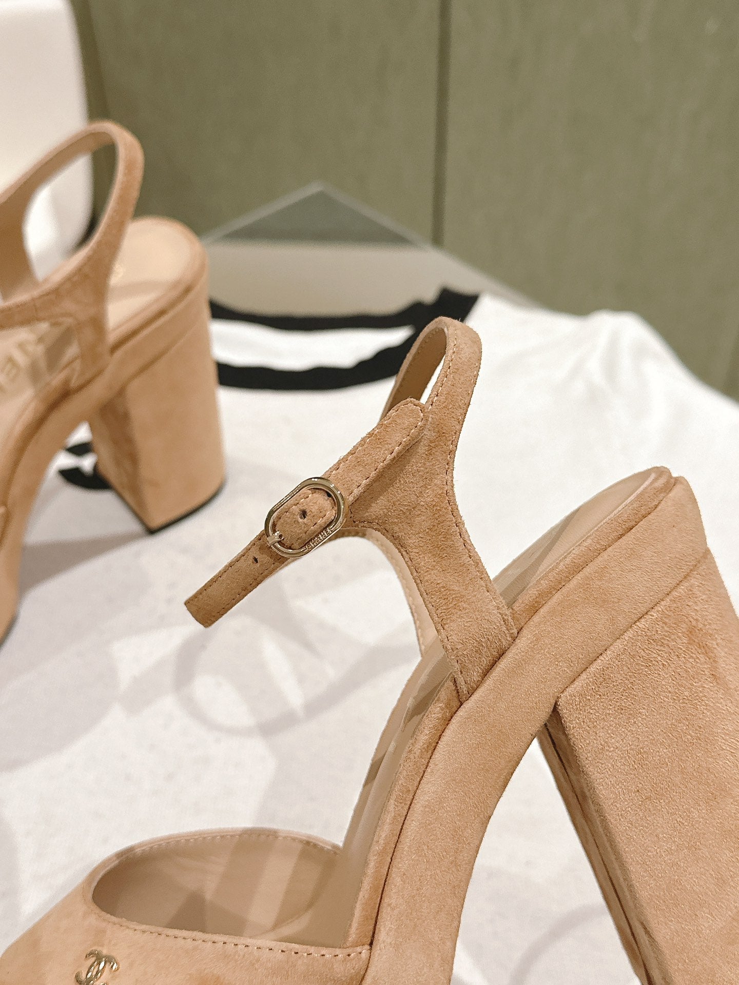 CC HIGH SANDAL PEACH PINK SUEDE CALFSKIN - 35