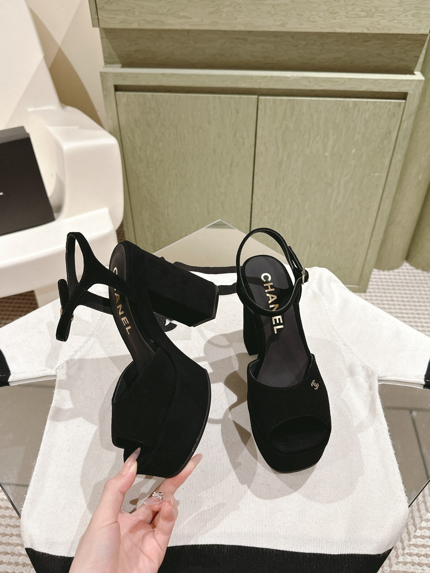 CC HIGH SANDAL BLACK SUEDE CALFSKIN - 35