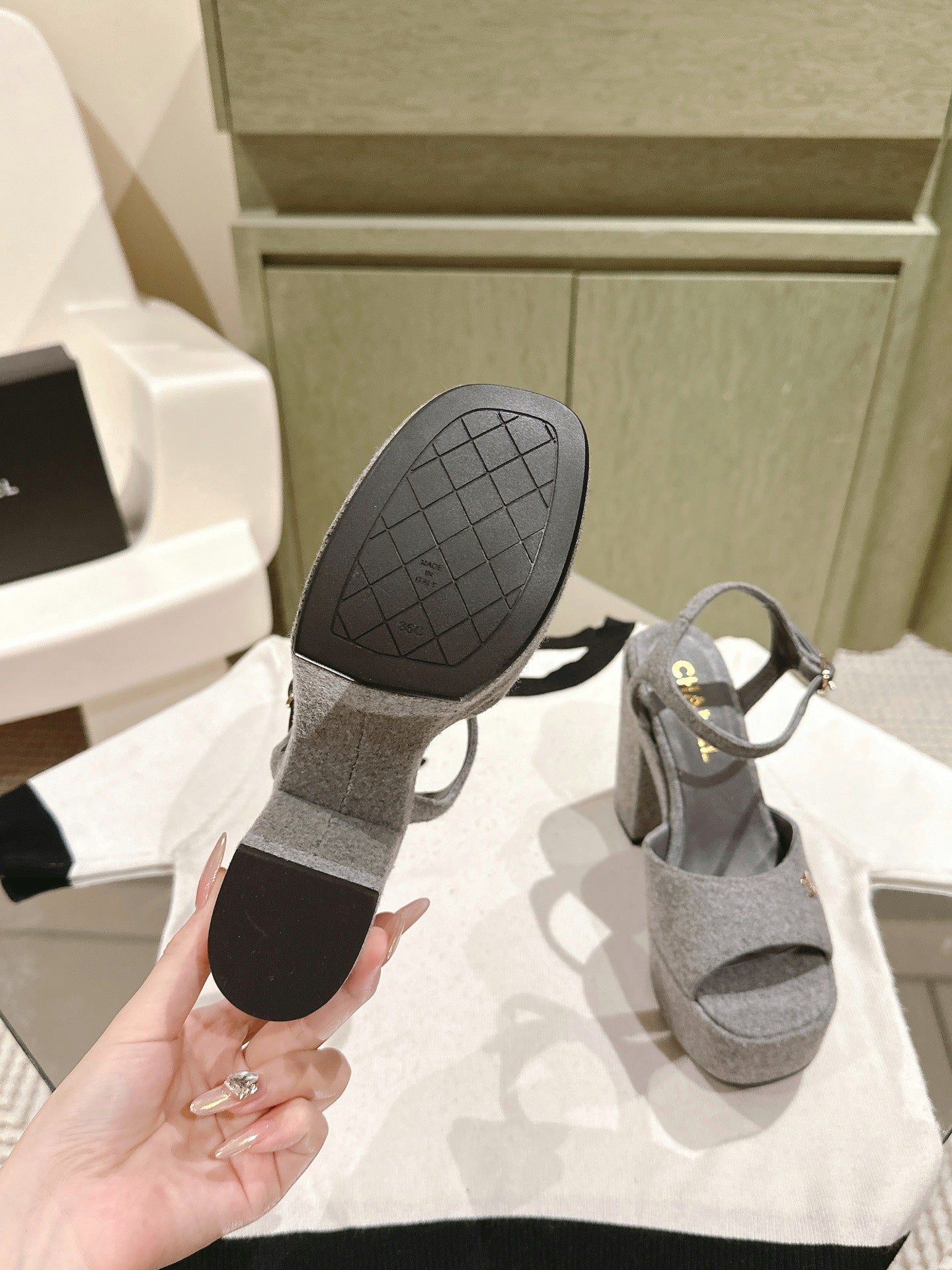 CC HIGH SANDAL GREY SUEDE CALFSKIN - 35