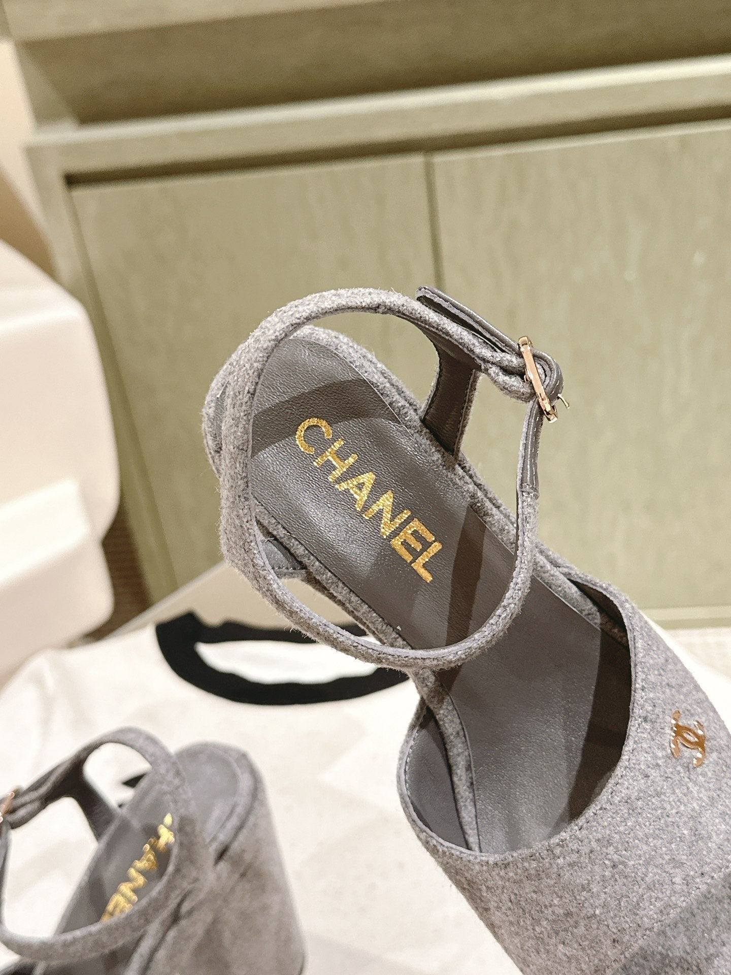 CC HIGH SANDAL GREY SUEDE CALFSKIN - 35