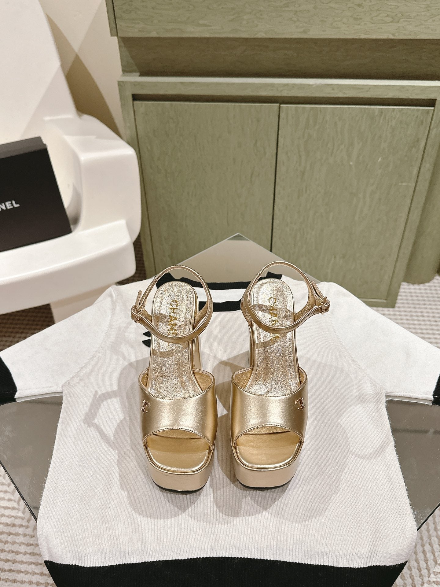 CC HIGH SANDAL GOLDEN CALFSKIN - 35