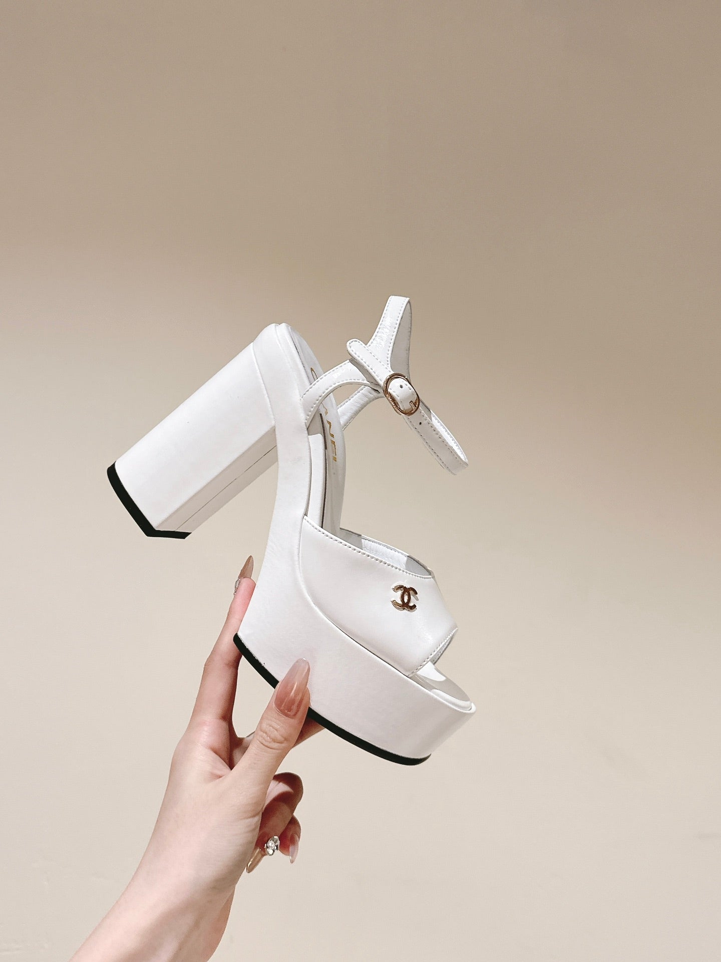 CC HIGH SANDAL WHITE CALFSKIN - 35