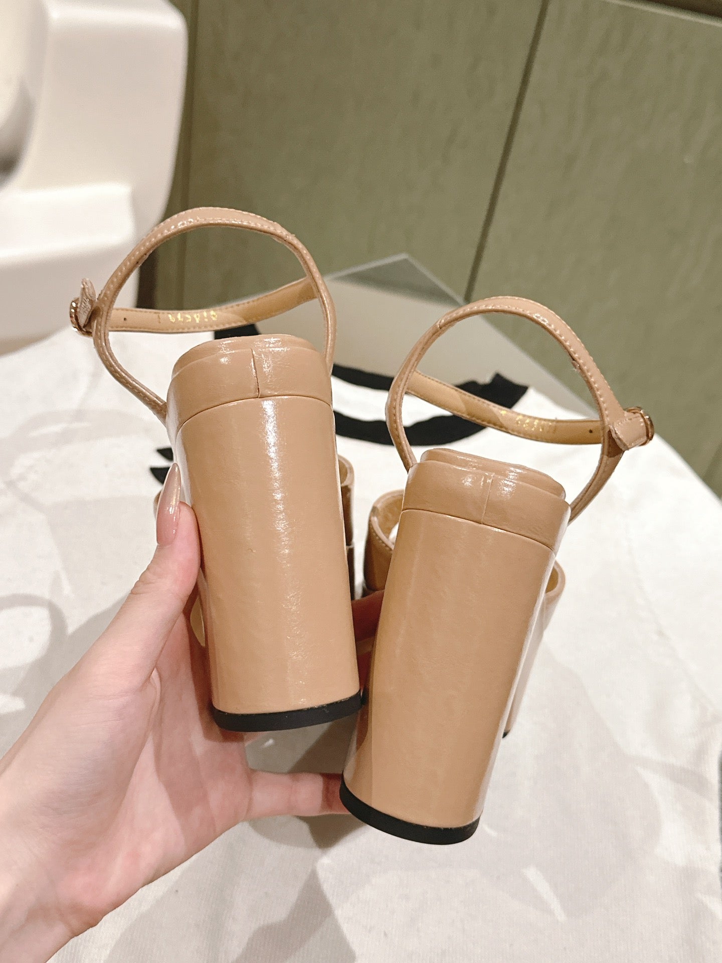 CC HIGH SANDAL BEIGE CREAM CALFSKIN - 35
