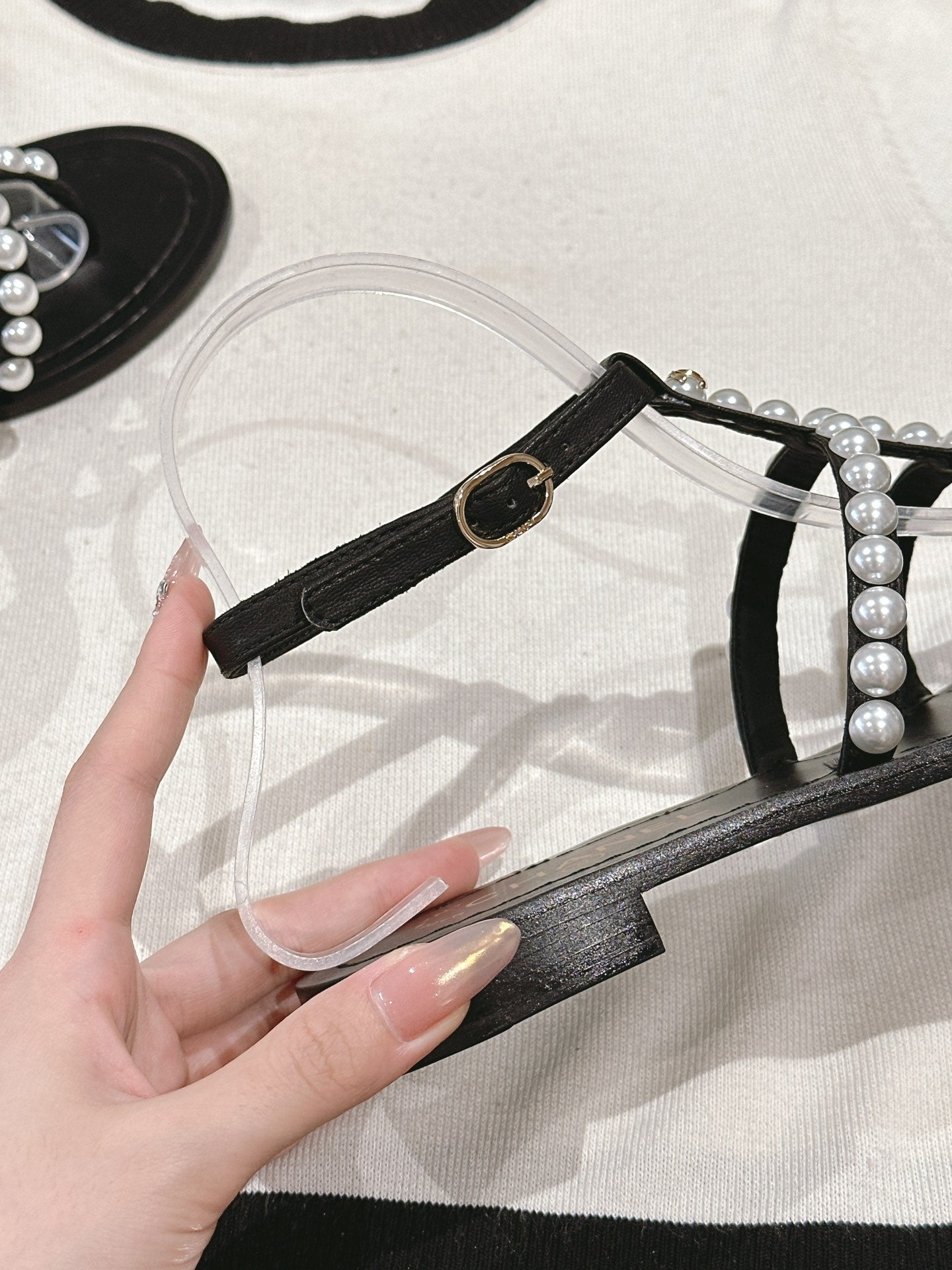 CC SANDALS PEARL ROMAN IN BLACK LAMBSKIN - 35