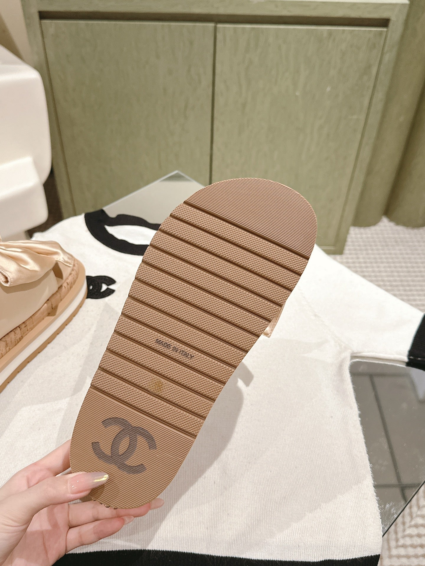 CC SLIPPERS WITH SILK BOW IN BEIGE ALMOND COWHIDE - 34