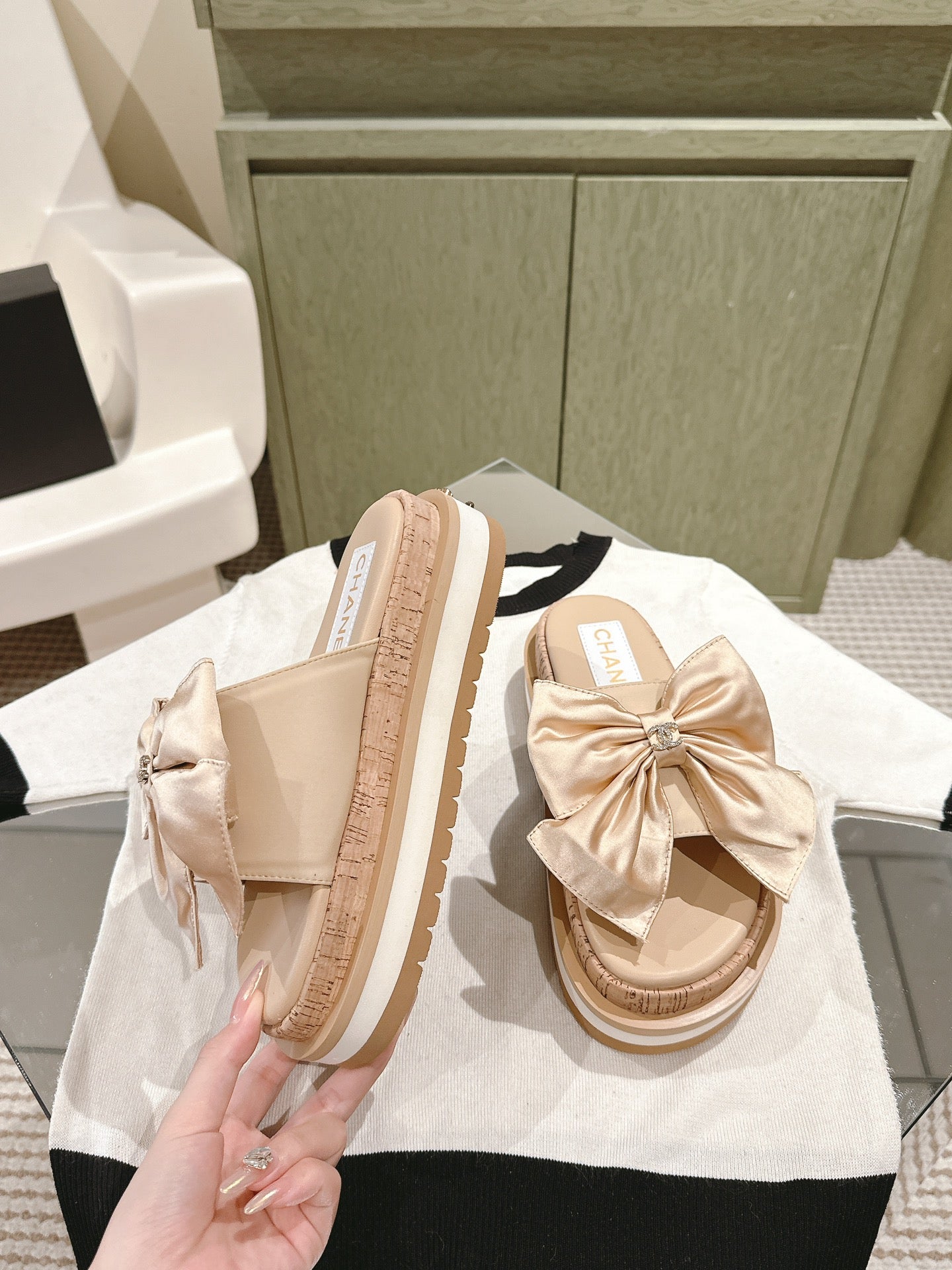CC SLIPPERS WITH SILK BOW IN BEIGE ALMOND COWHIDE - 34
