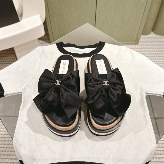 CC SLIPPERS WITH SILK BOW IN BLACK COWHIDE - 34