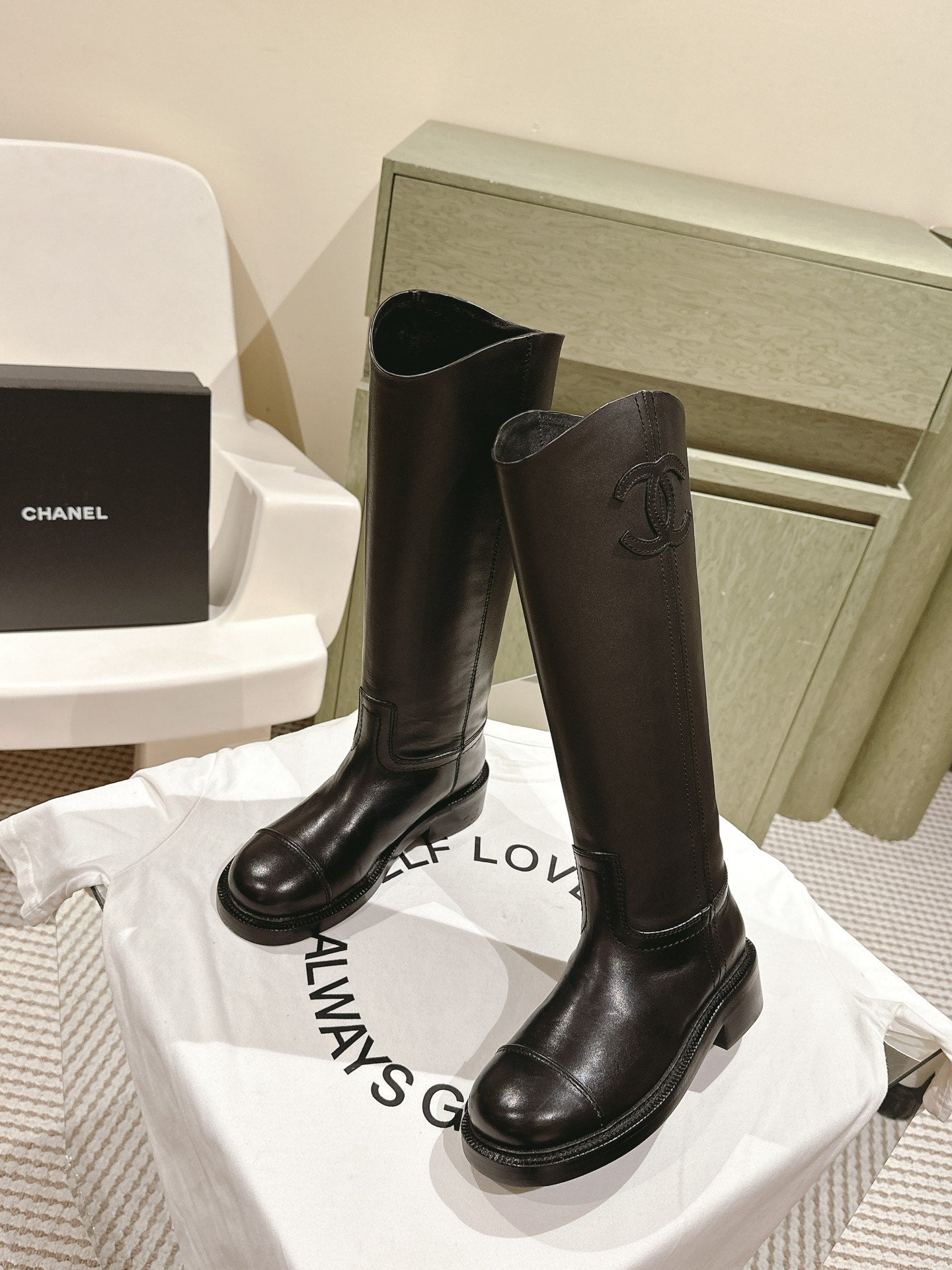 CC HIGH BOOTS BLACK CALFSKIN - 35