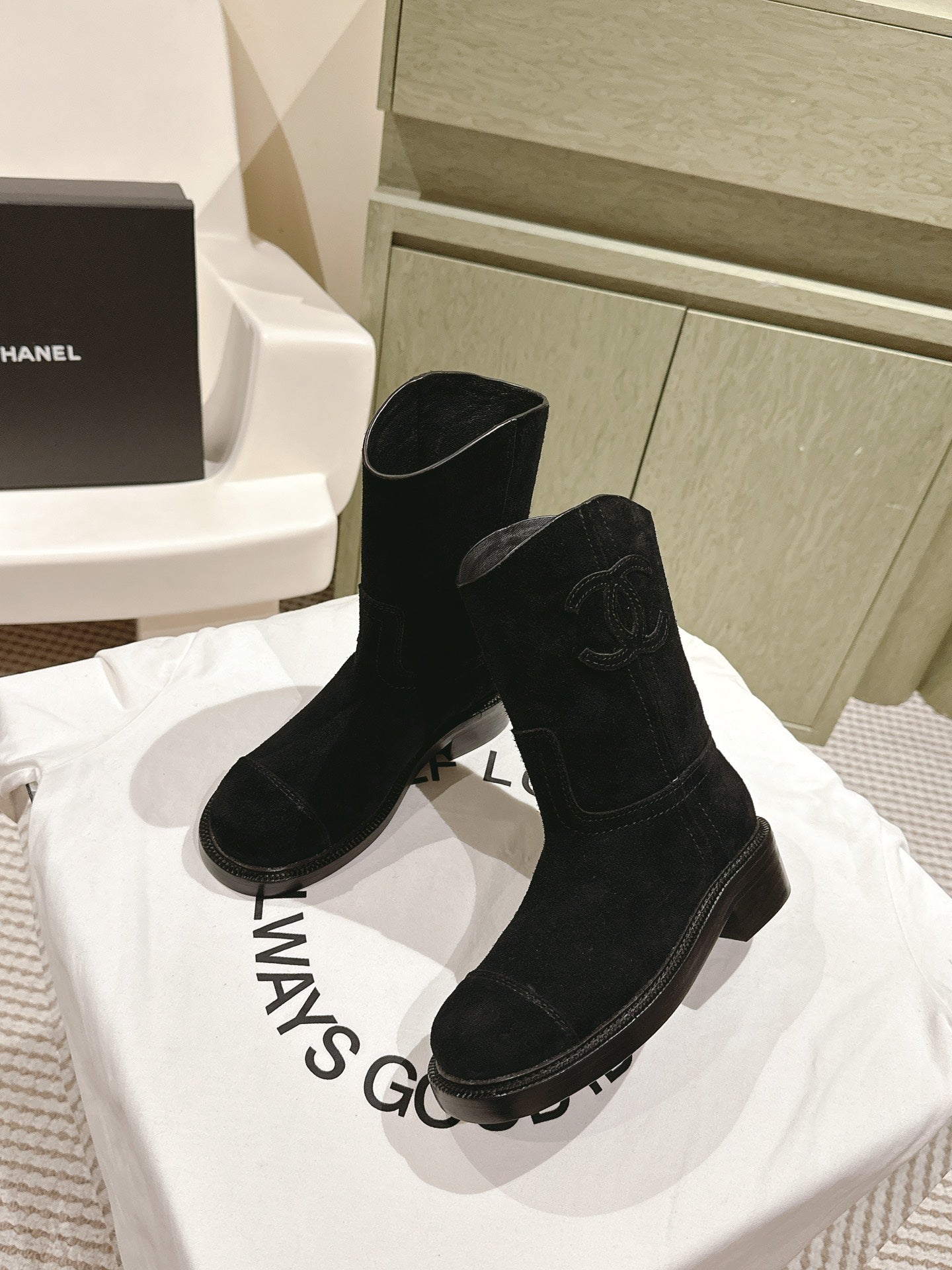 CC SHORT BOOTS BLACK SUEDE CALFSKIN - 35