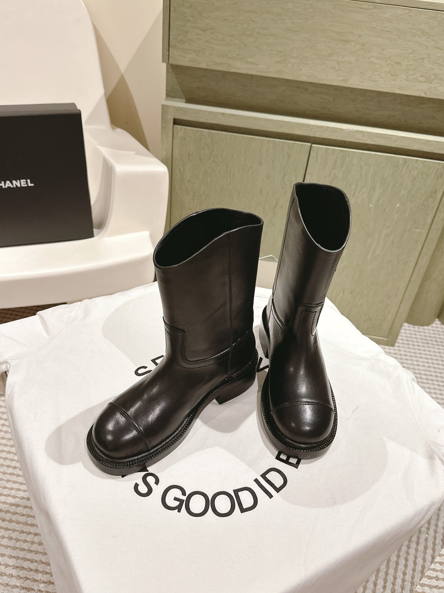 CC SHORT BOOTS BLACK CALFSKIN - 35