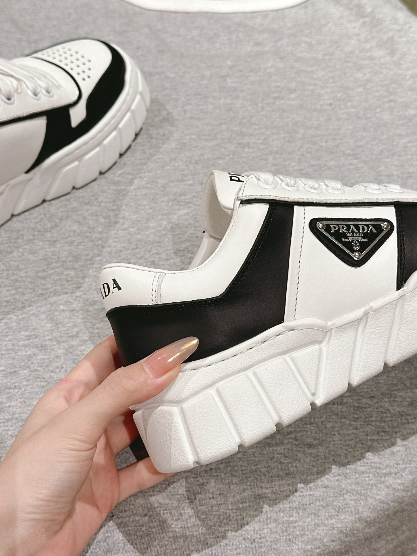 PRA FLATFORM SNEAKERS BLACK AND WHITE CALFSKIN - 35
