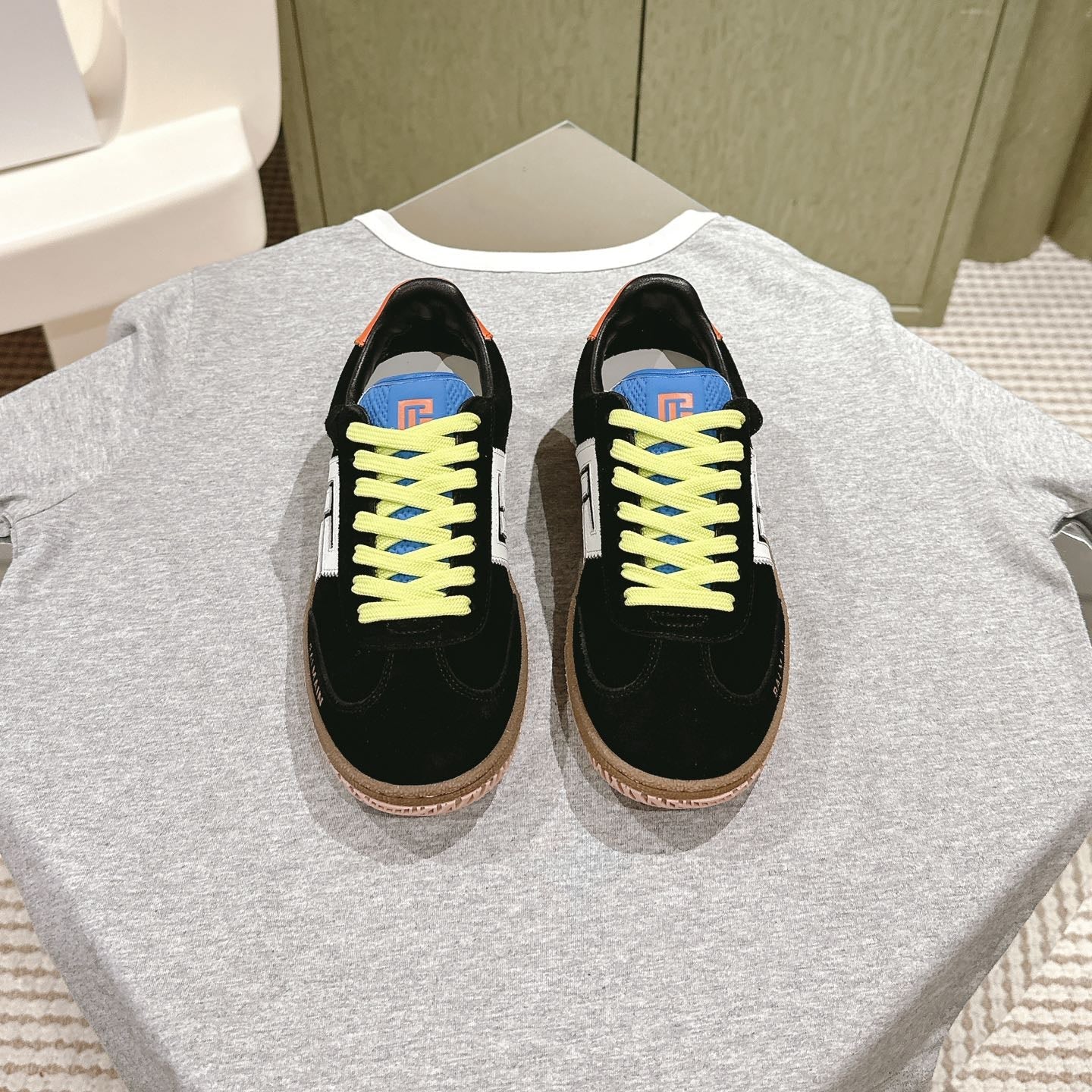 КРОСІВКИ BALMAIN 26S З ЧОРНОЇ ЗАМШІ