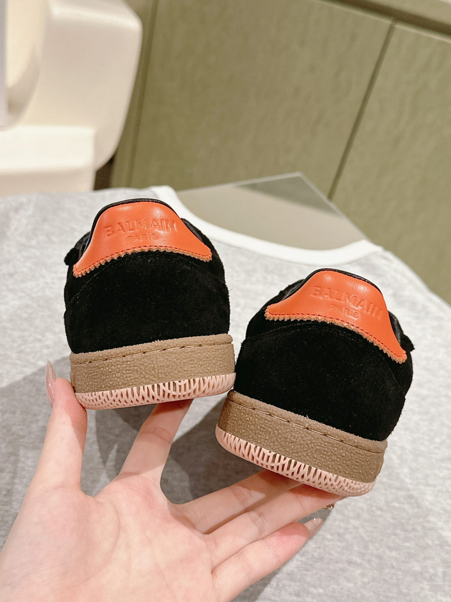 КРОСІВКИ BALMAIN 26S З ЧОРНОЇ ЗАМШІ