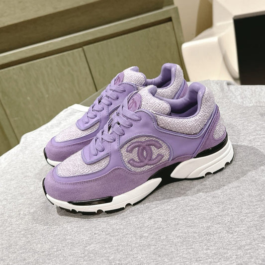 TRAINERS IN LIGHT PURPLE SUEDE AND CALFSKIN - 35