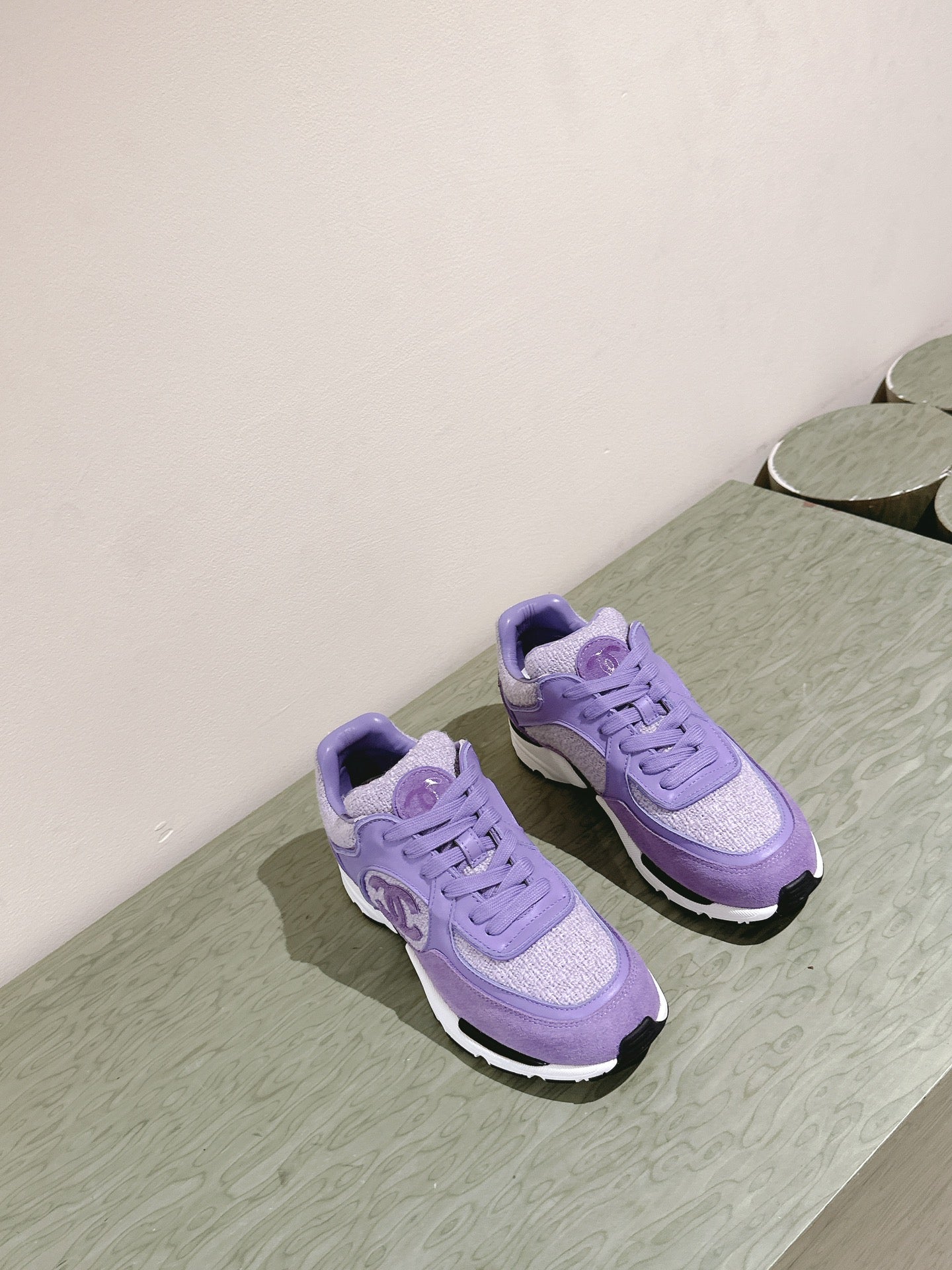 TRAINERS IN LIGHT PURPLE SUEDE AND CALFSKIN - 35