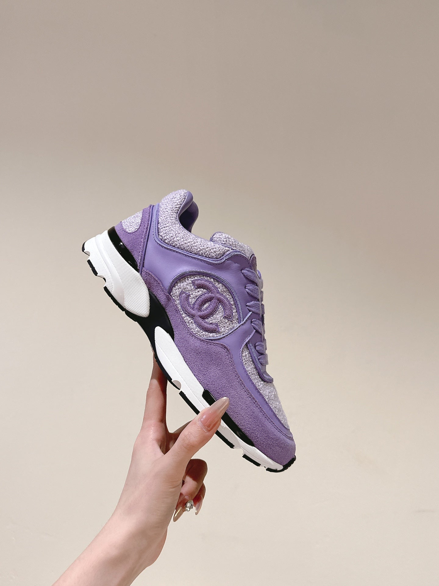 TRAINERS IN LIGHT PURPLE SUEDE AND CALFSKIN - 35