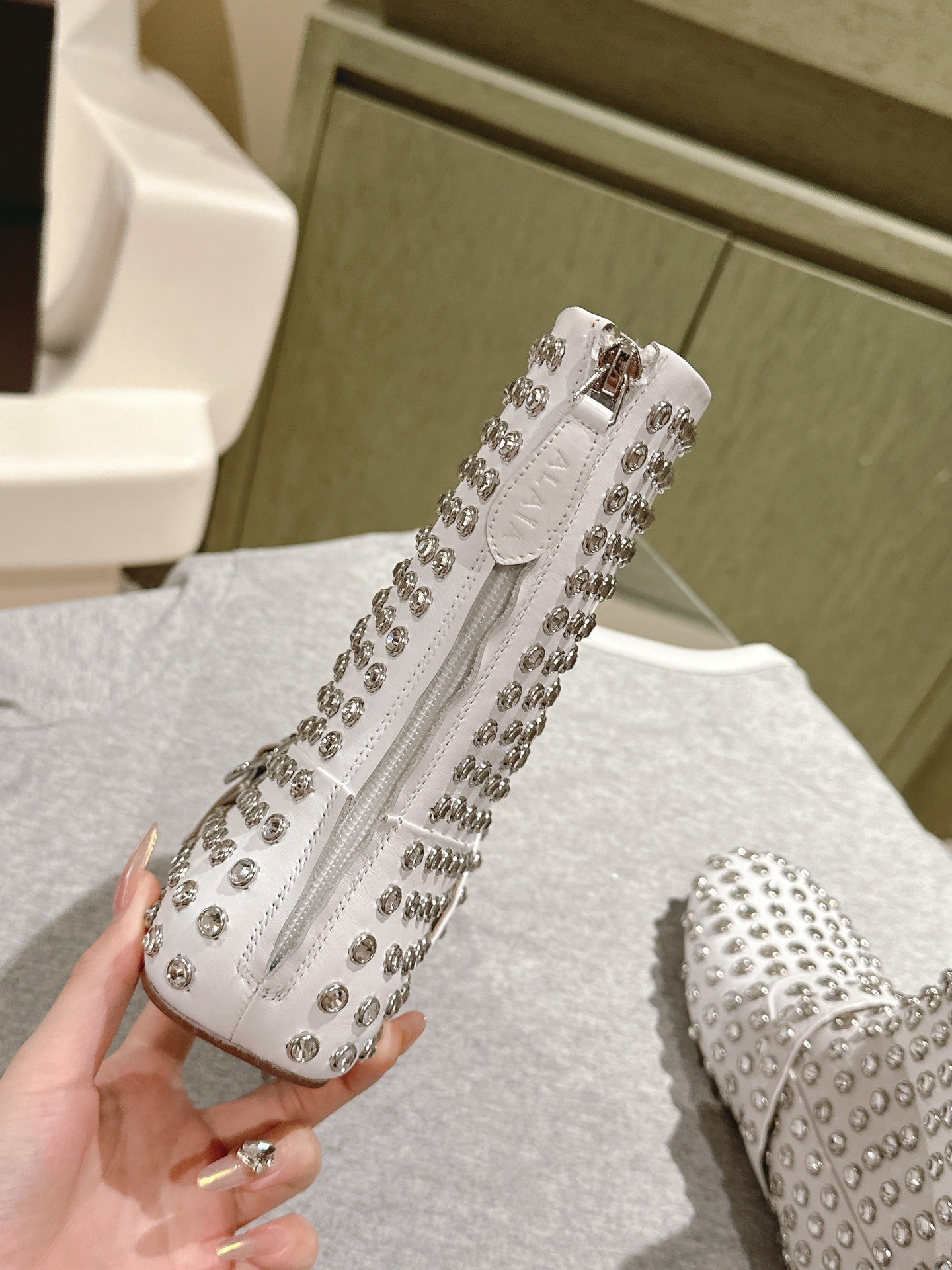ALAIA SHORT BOOTS IN WHITE LAMBSKIN ATTACH RHINSTONES - 35
