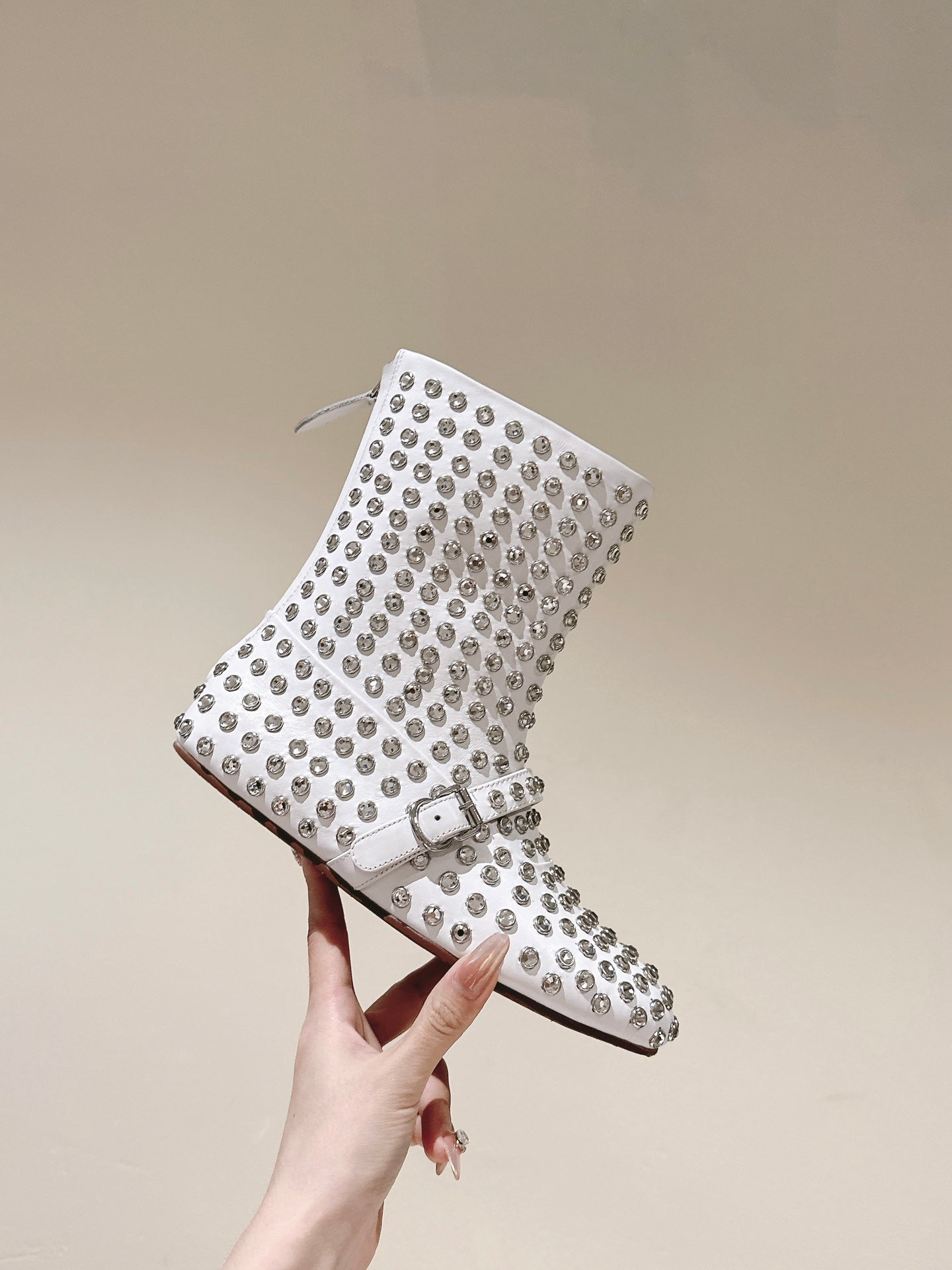ALAIA SHORT BOOTS IN WHITE LAMBSKIN ATTACH RHINSTONES - 35