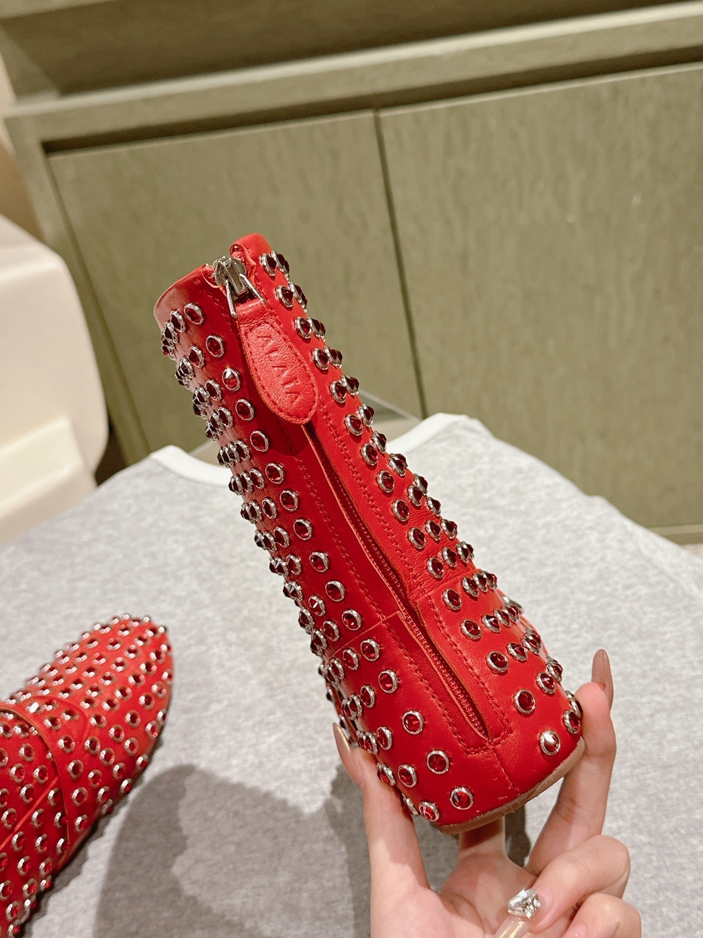 ALAIA SHORT BOOTS IN CHERRY RED LAMBSKIN ATTACH RHINSTONES - 35