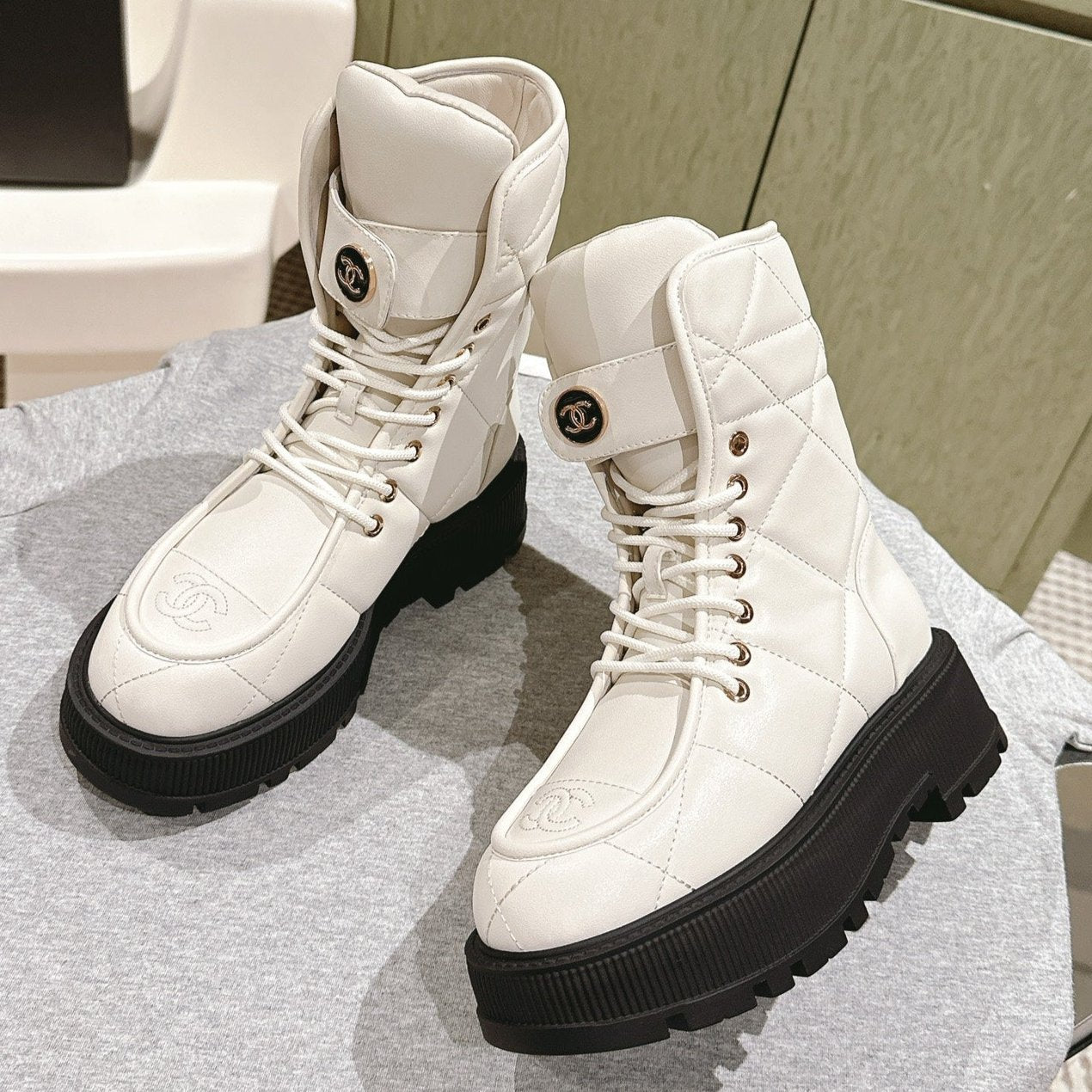MARTIN BOOTS IN WHITE EMBROIDERED CALFSKIN - 35