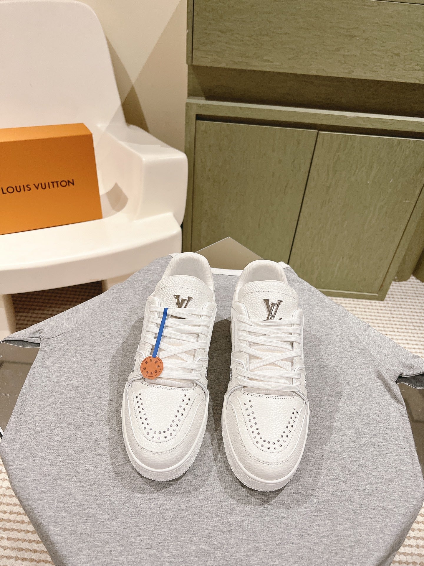 LV TRAINER SNEAKER IN WHITE CALFSKIN - 35