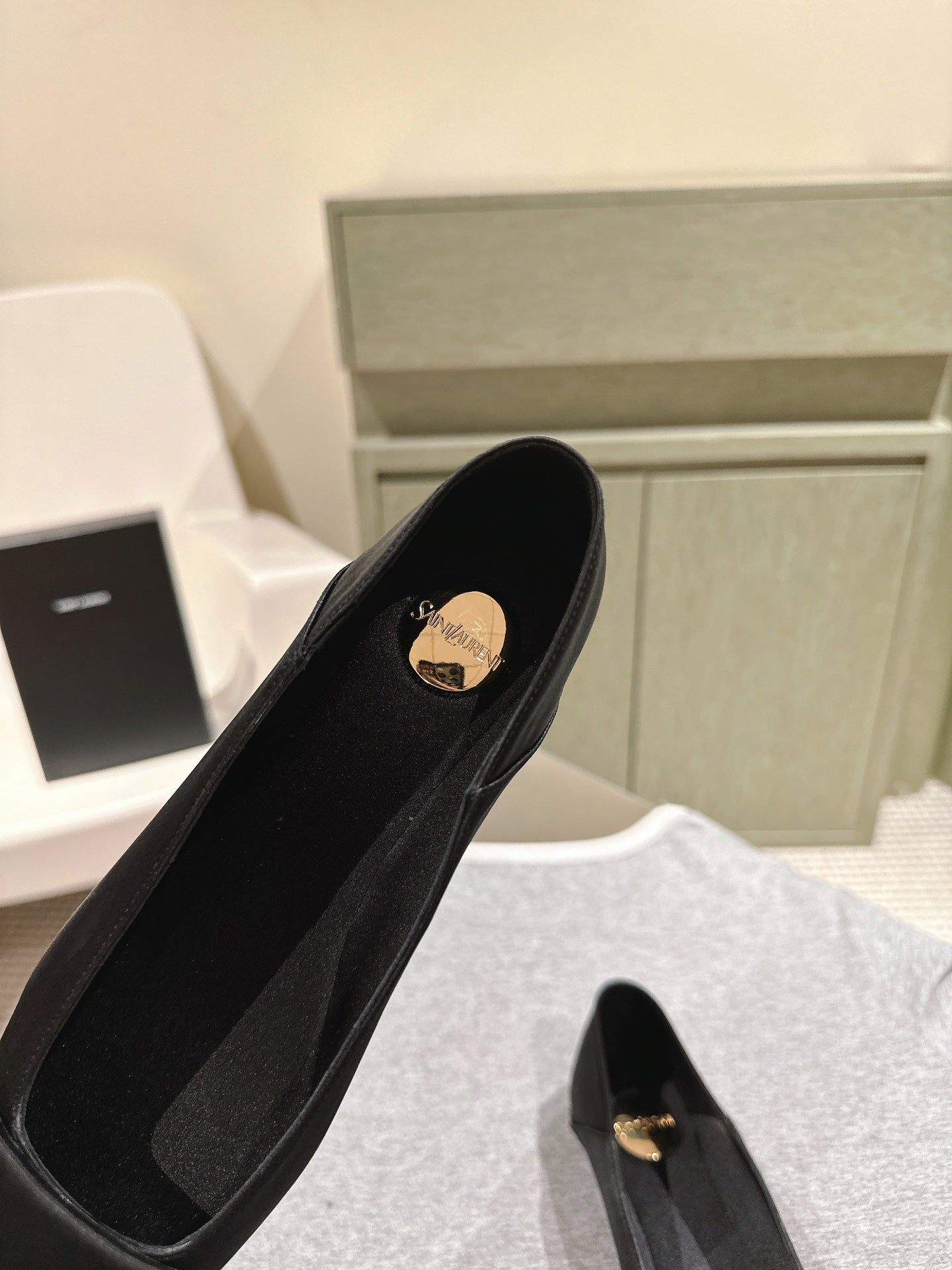 BALLERINA FLATS IN BLACK SATIN - 35
