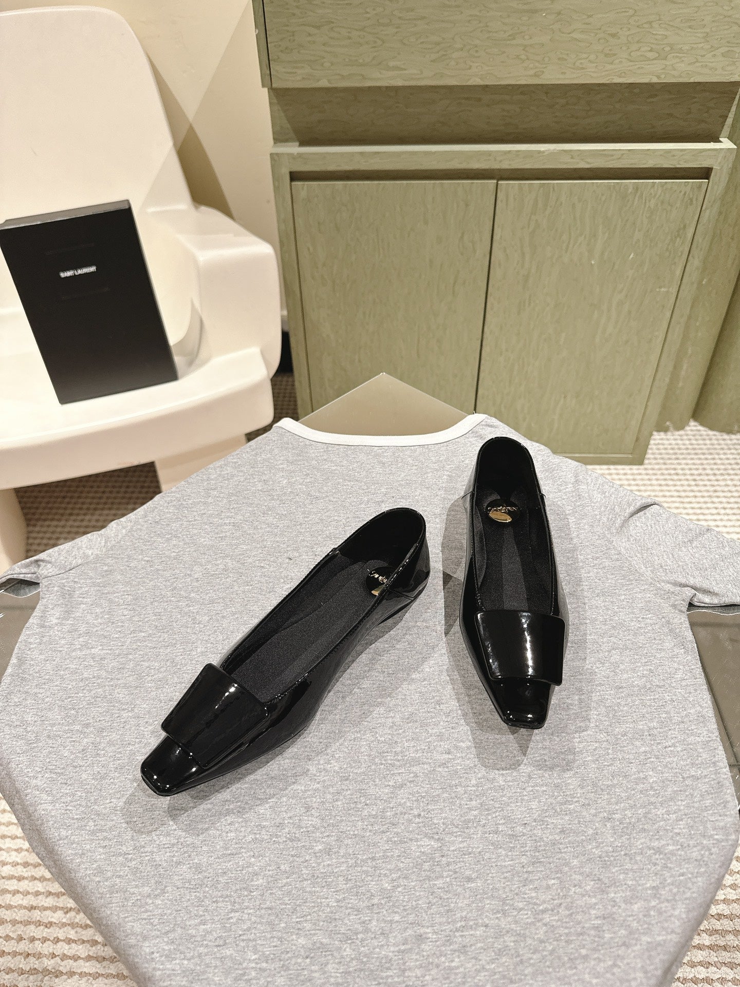 BALLERINA FLATS IN BLACK PATENT CALFSKIN - 35