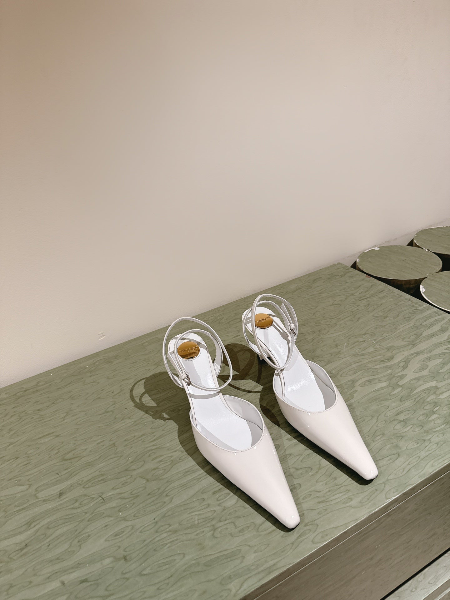 AIMÉE HIGH 8 CM SLINGBACK PUMPS IN WHITE PATENT CALFSKIN - 35