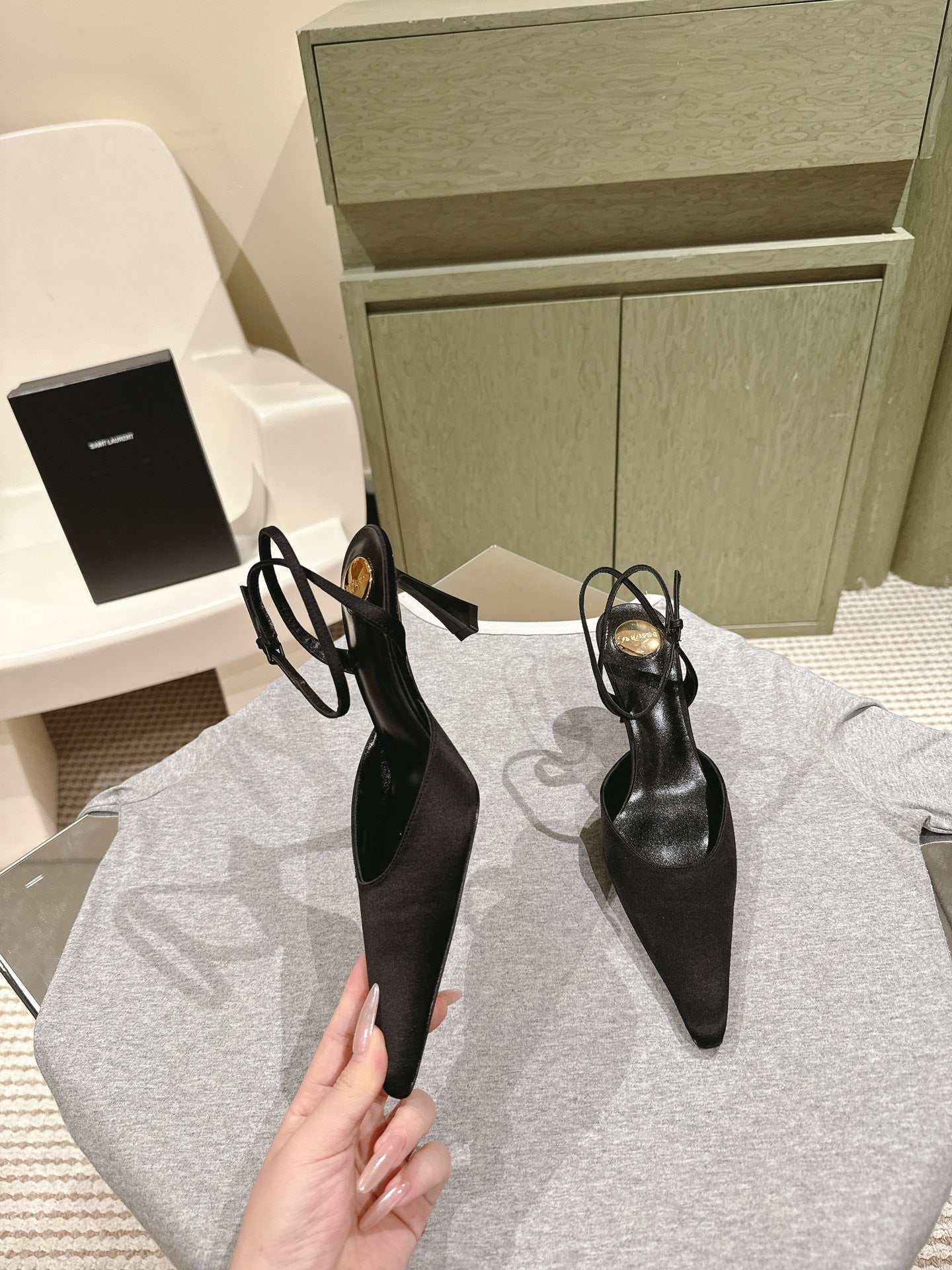 AIMÉE HIGH 8 CM SLINGBACK PUMPS IN BLACK SATIN - 35