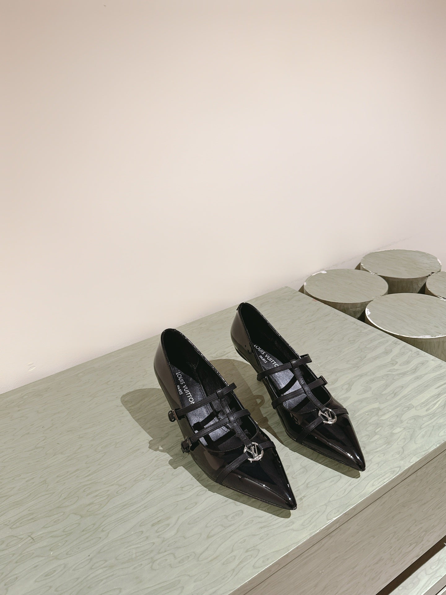 HIGH PUMP 45MM IN BLACK CALFSKIN WITH BLACK STRAPS - 35