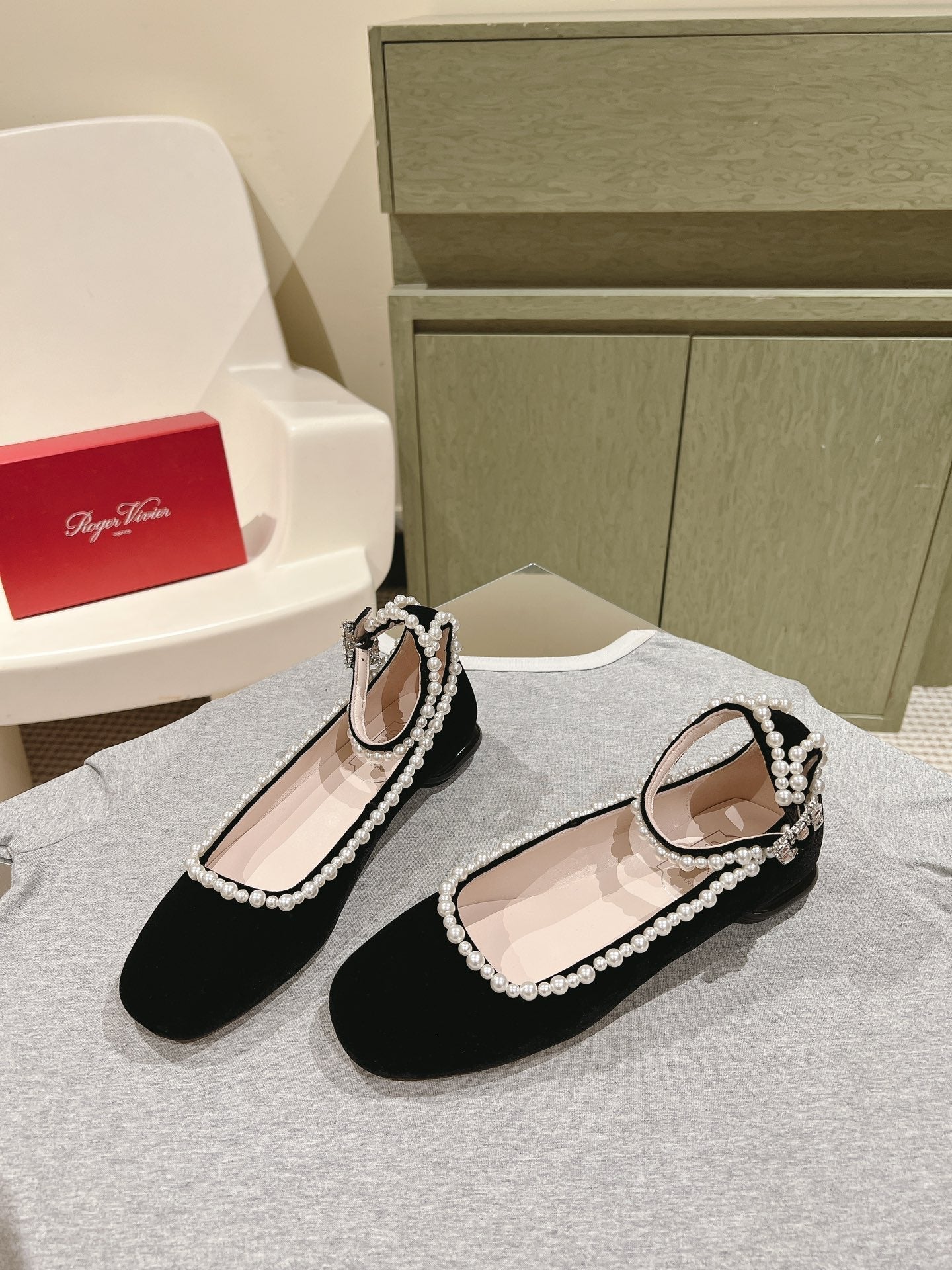 BALLERINAS MARY JANE IN BLACK SUEDE WITH PEARL TRIM - 35