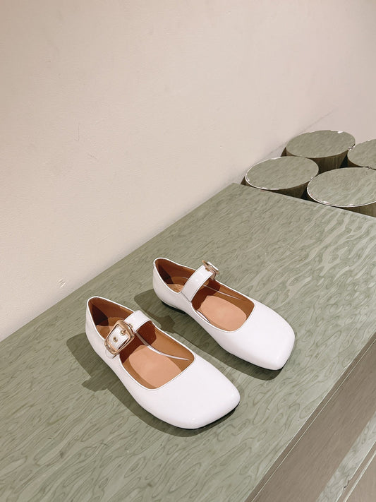 БАЛЕТКИ CHLOÉ 26S MARY JANE З БІЛОЇ ГЛЯНЦЕВОЇ ТЕЛЯЧОЇ ШКІРИ