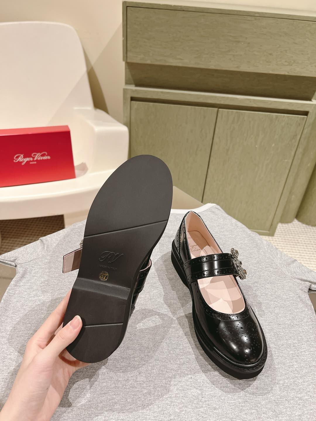VIV' RANGERS MARY JANES IN BLACK CALFSKIN - 35