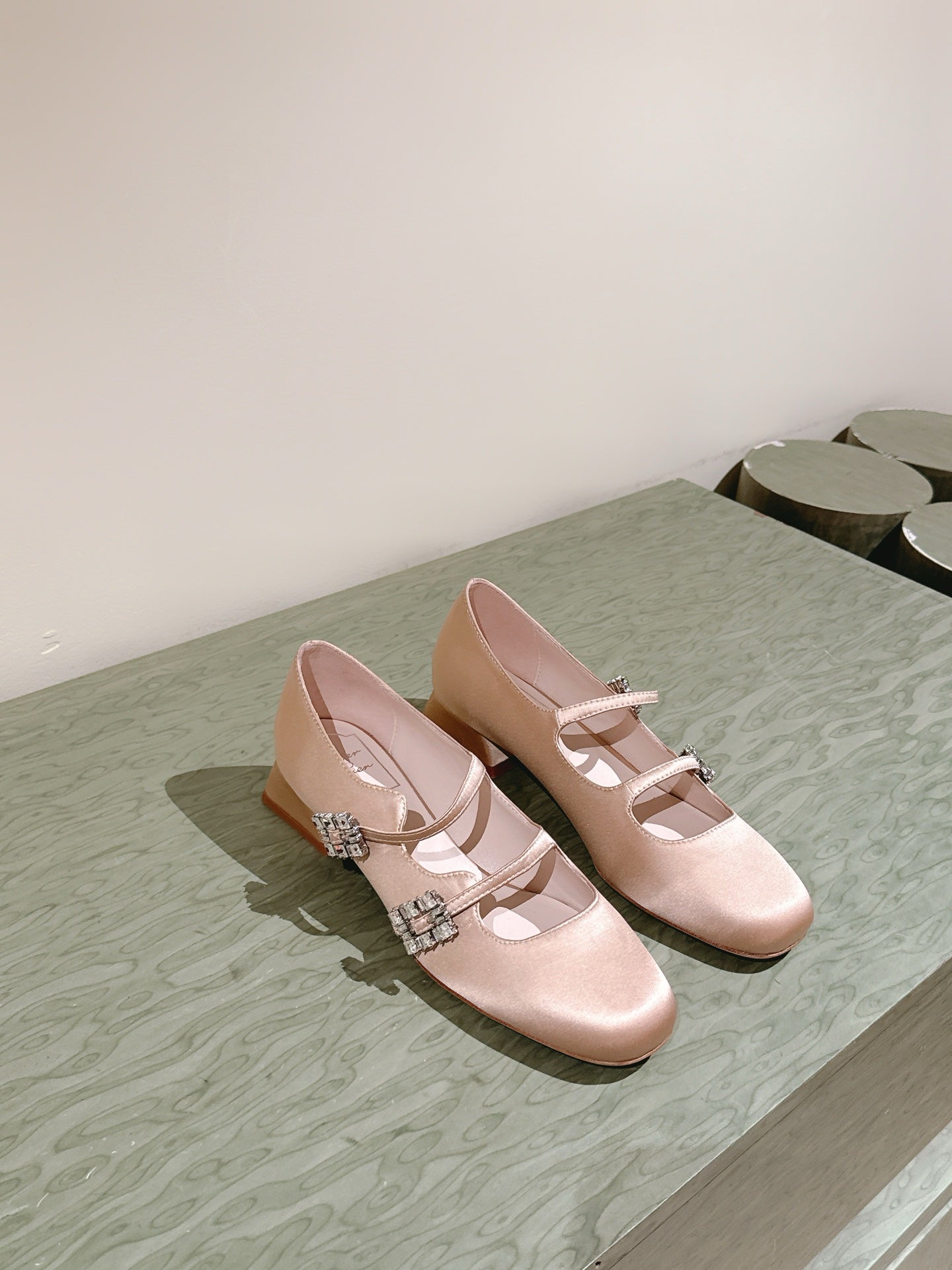 TRÈS VIVIER MARY JANE DOUBLE-STRAP IN NUDE SILK - 35