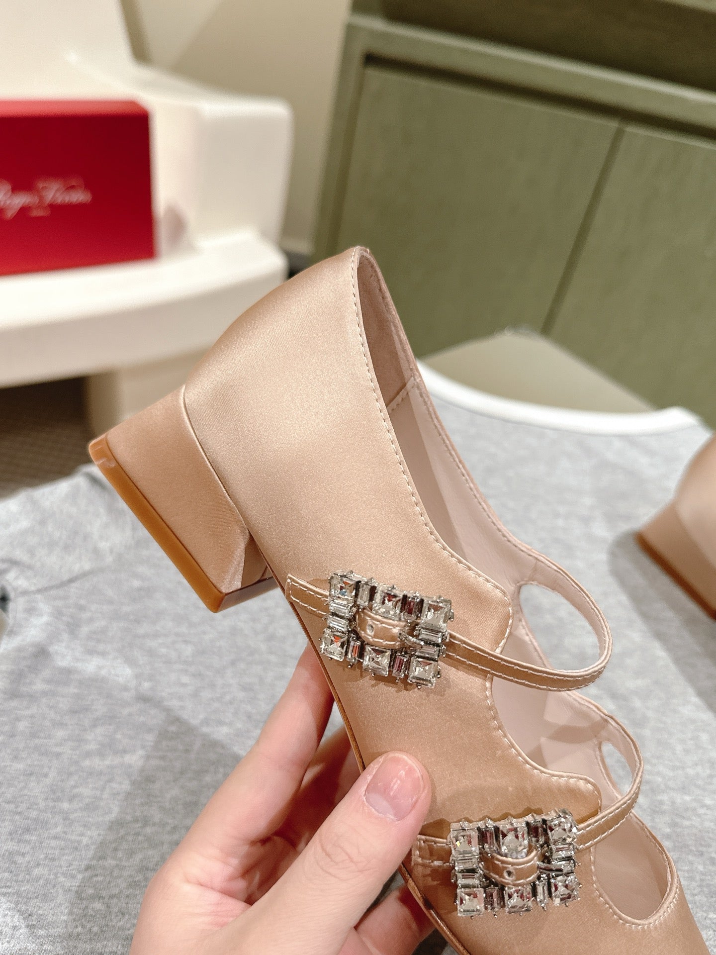 TRÈS VIVIER MARY JANE DOUBLE-STRAP IN NUDE SILK - 35