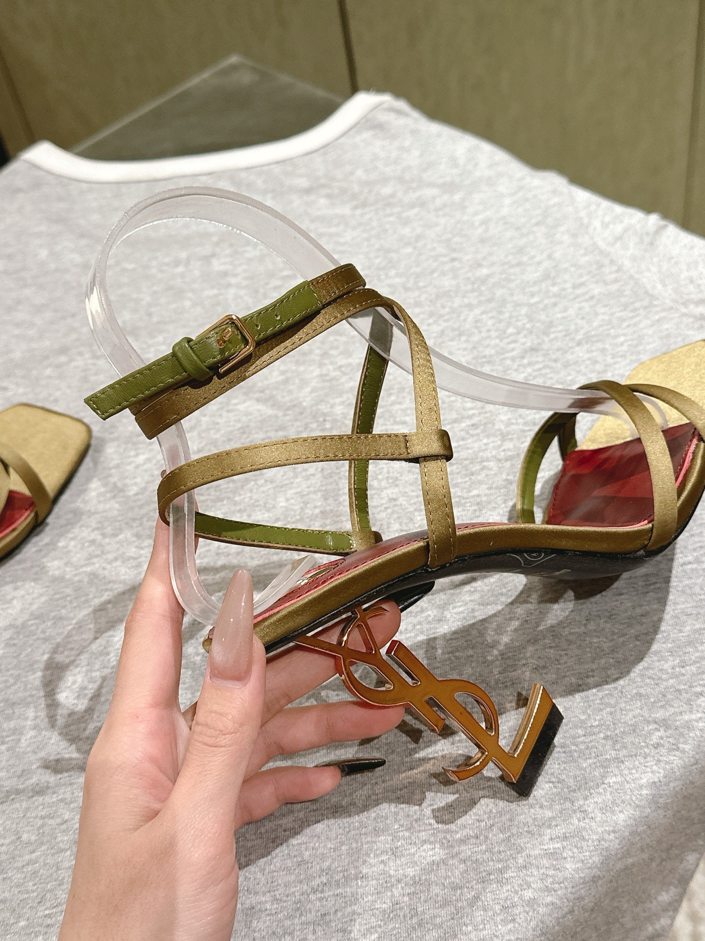 YSL 25S HIGH-HEEL SANDALS 100 MM IN MOSS GREEN SATIN WITH YSL LOGO HEEL DESIGN IN GOLD - 35