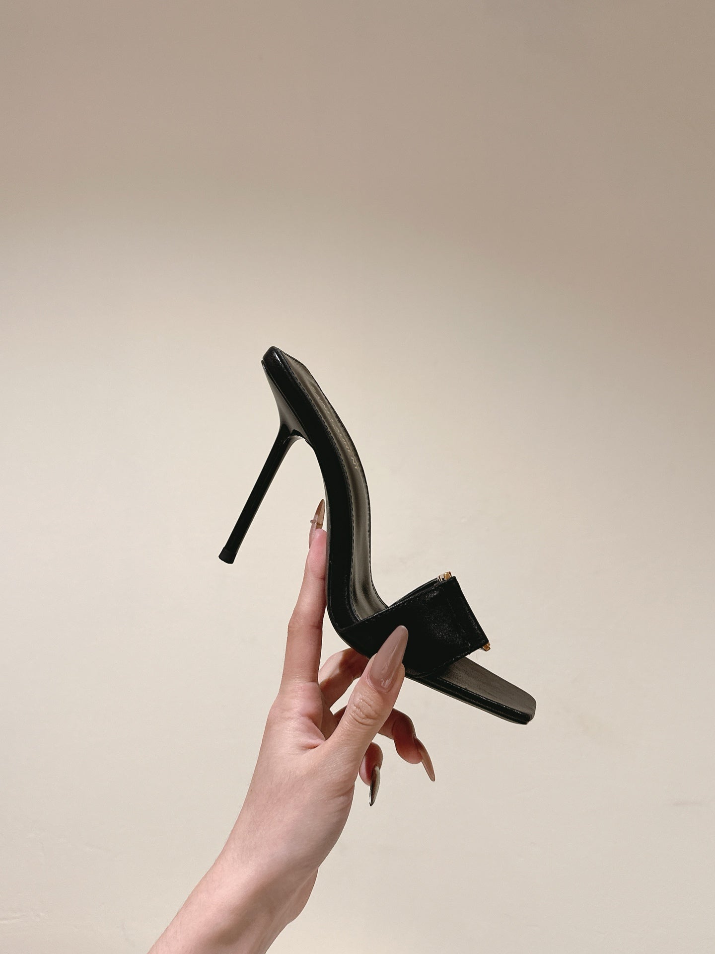 YSL 25S SQUARE-TOE HIGH-HEEL SANDALS 100 MM IN BLACK LAMBSKIN WITH GOLD HARDWARE - 35