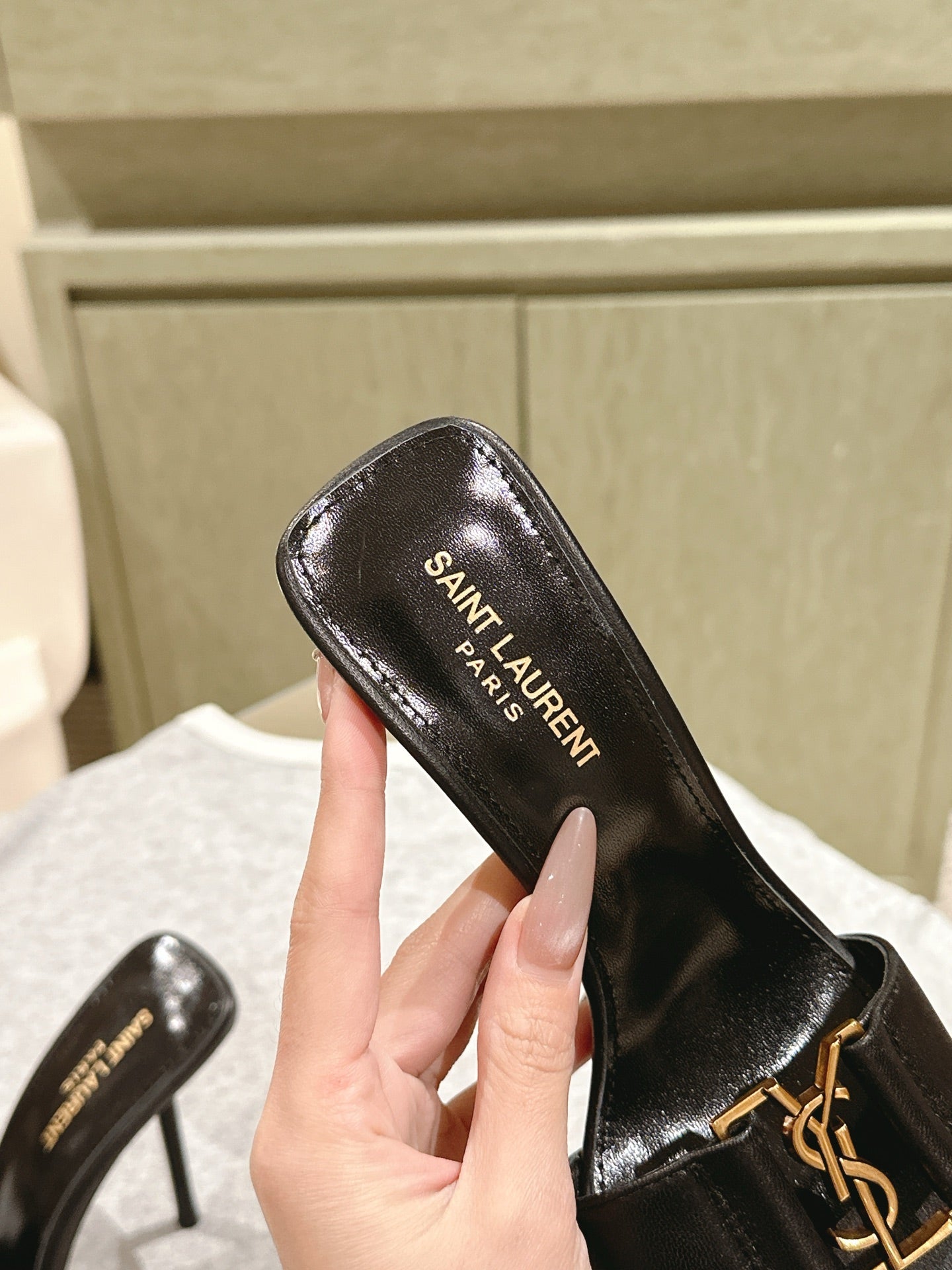 YSL 25S SQUARE-TOE HIGH-HEEL SANDALS 100 MM IN BLACK LAMBSKIN WITH GOLD HARDWARE - 35