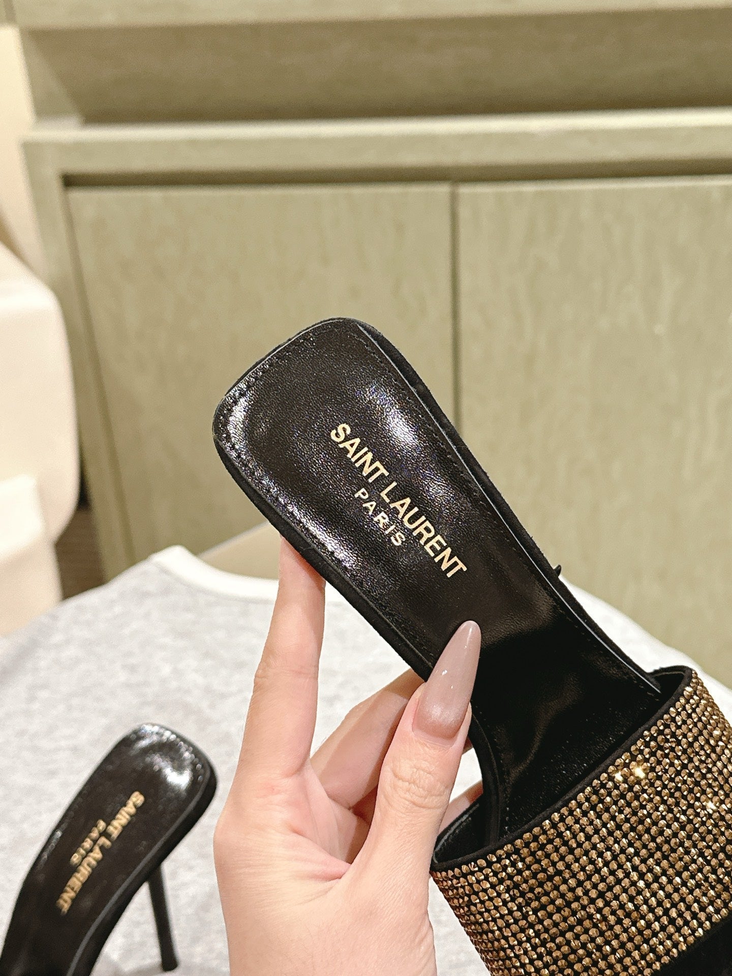 YSL 25S HEELED SANDALS 100 MM IN BLACK LAMBSKIN WITH GOLD RHINESTONE-EMBELLISHED STRAP - 35