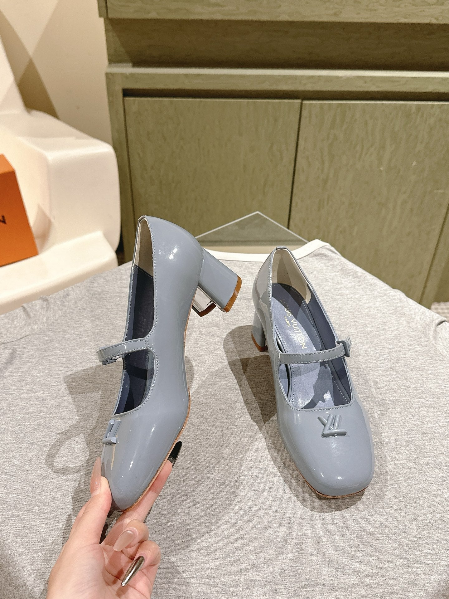 SWING HIGH MARY JANE 55 MM IN ICE BLUE PATENT CALFSKIN - 35