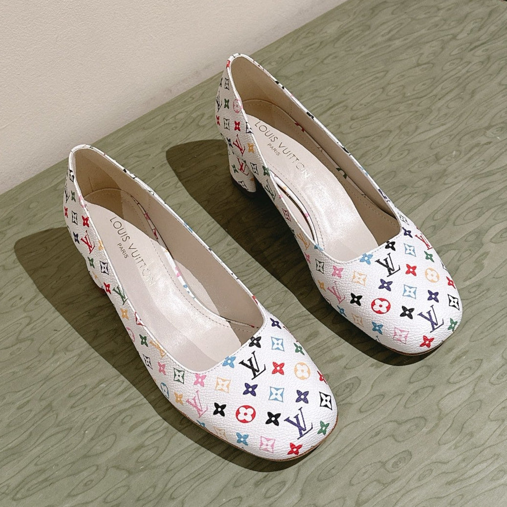 SWING HIGH PUMP 55 MM IN WHITE MONOGRAM CALFSKIN - 35