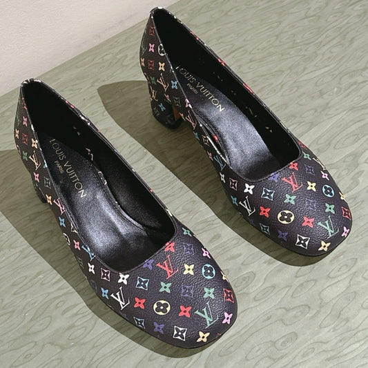 SWING HIGH PUMP 55 MM IN BLACK MONOGRAM CALFSKIN - 35