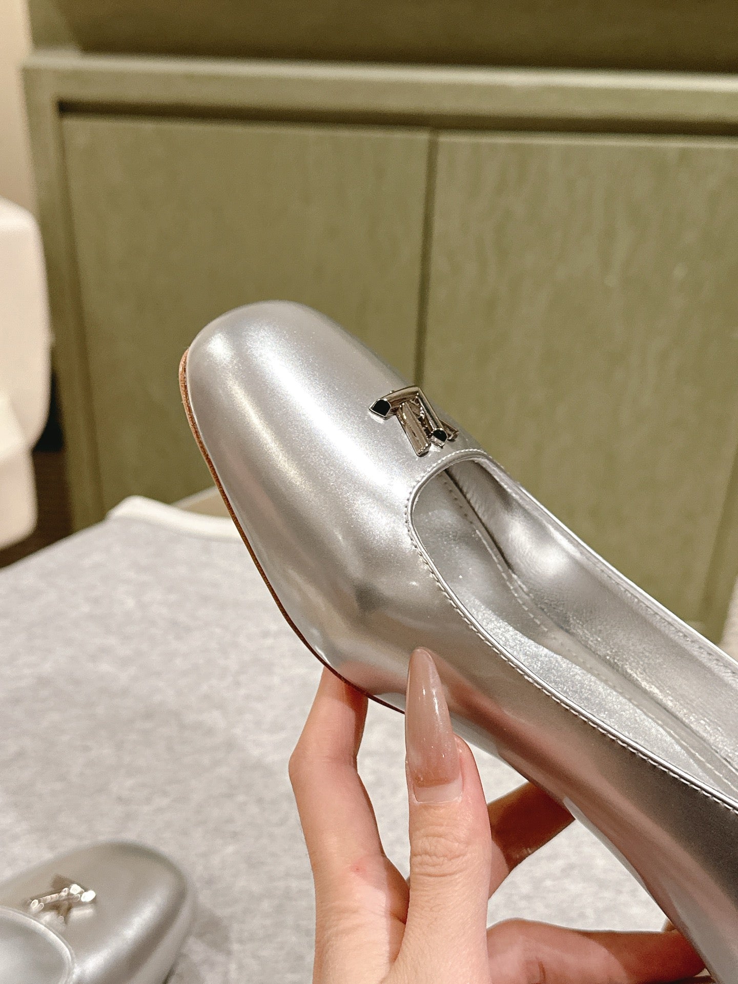 SWING HIGH PUMP 55 MM IN SILVER PATENT CALFSKIN - 35