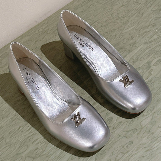 SWING HIGH PUMP 55 MM IN SILVER PATENT CALFSKIN - 35