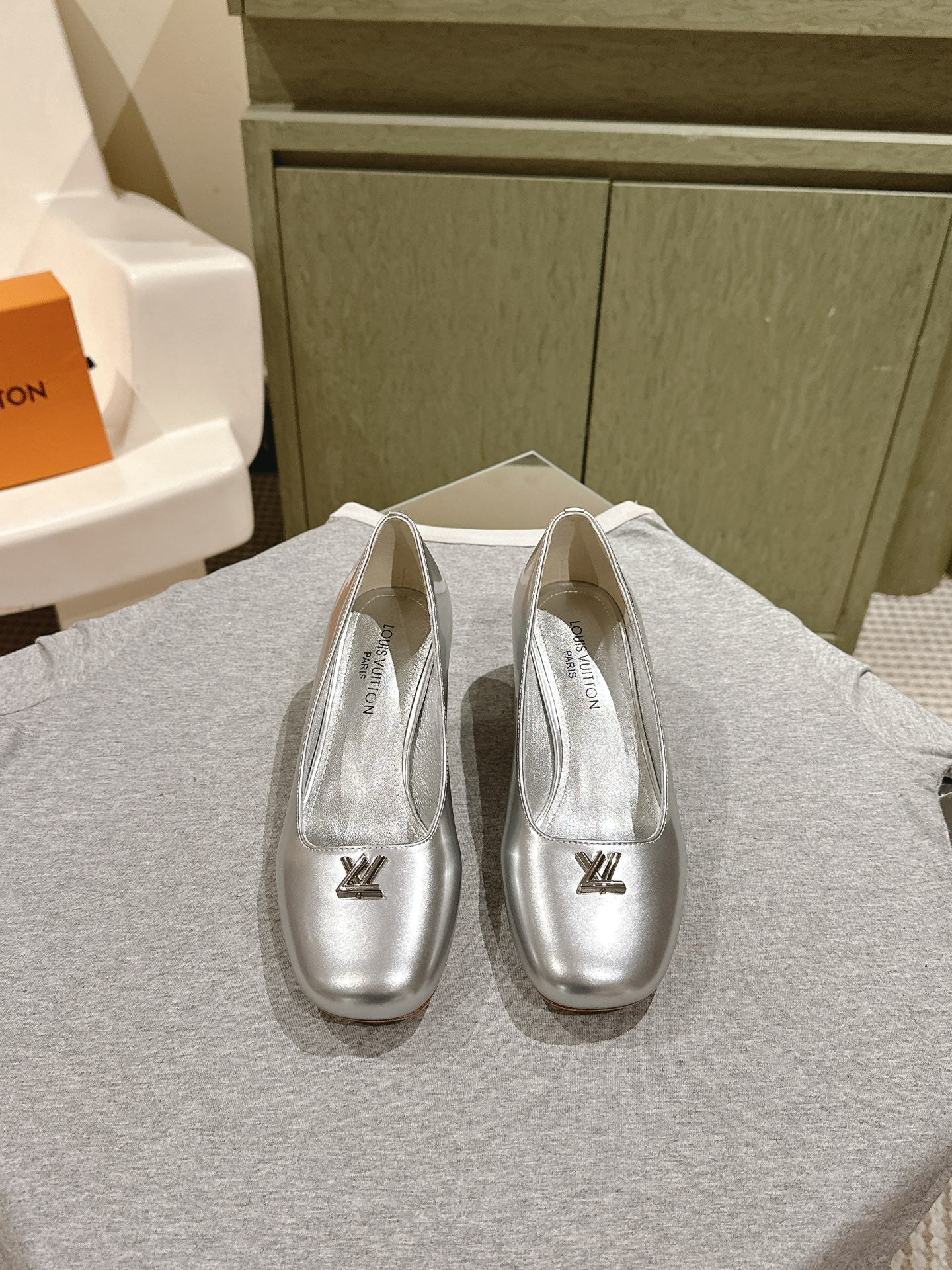 SWING HIGH PUMP 55 MM IN SILVER PATENT CALFSKIN - 35